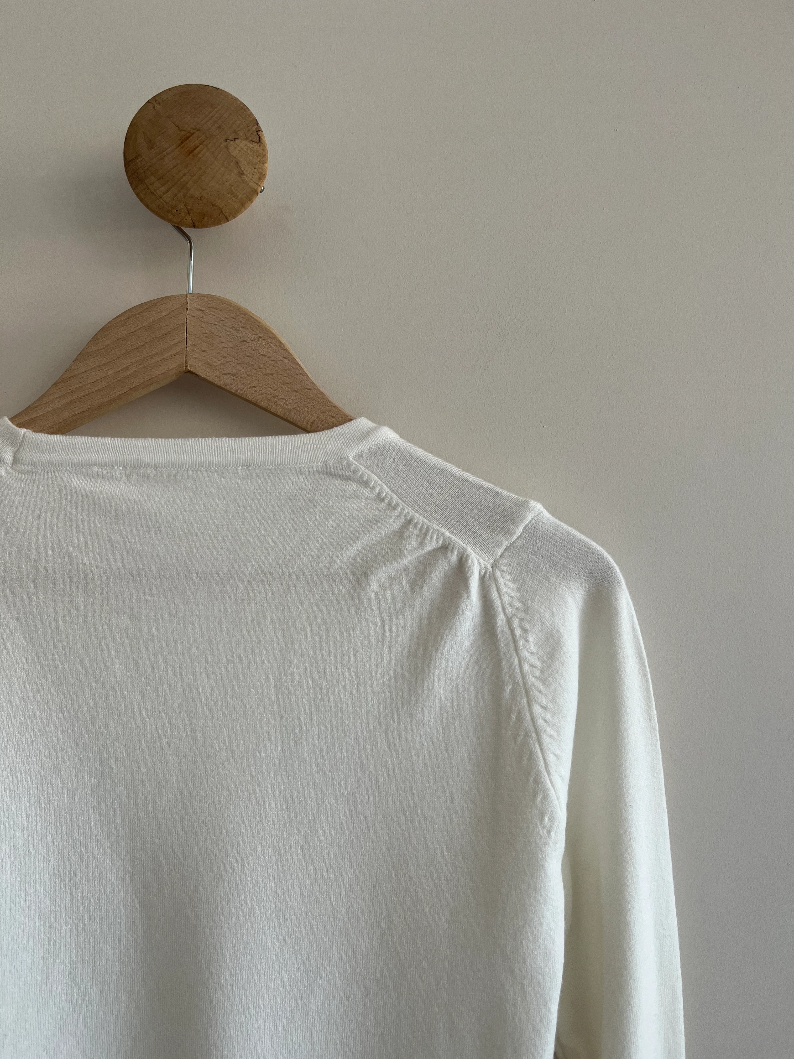 Kolları Yırtmaç Detaylı İnce Triko Bluz