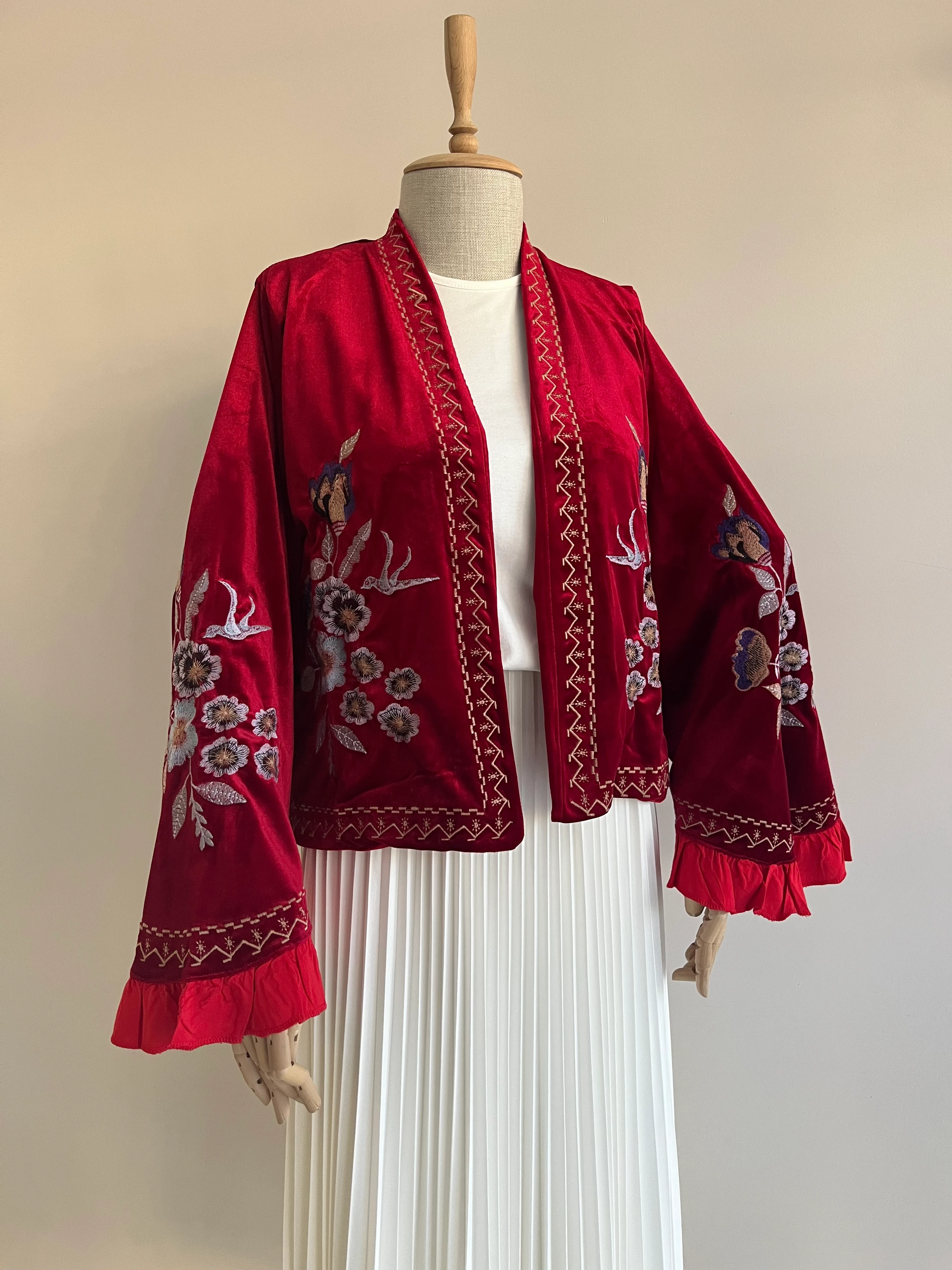 Kadife Nakışlı Ceket