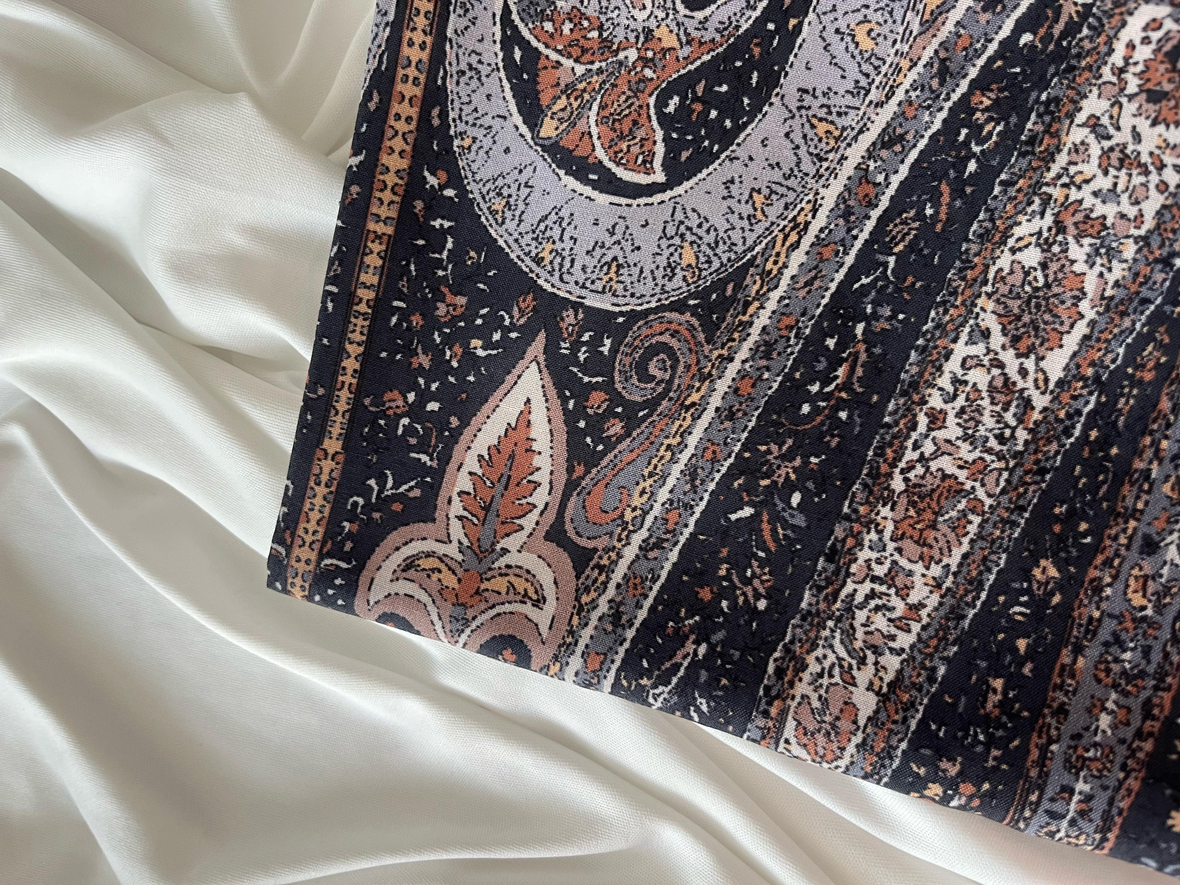 Soft Etnik Desenli Şal