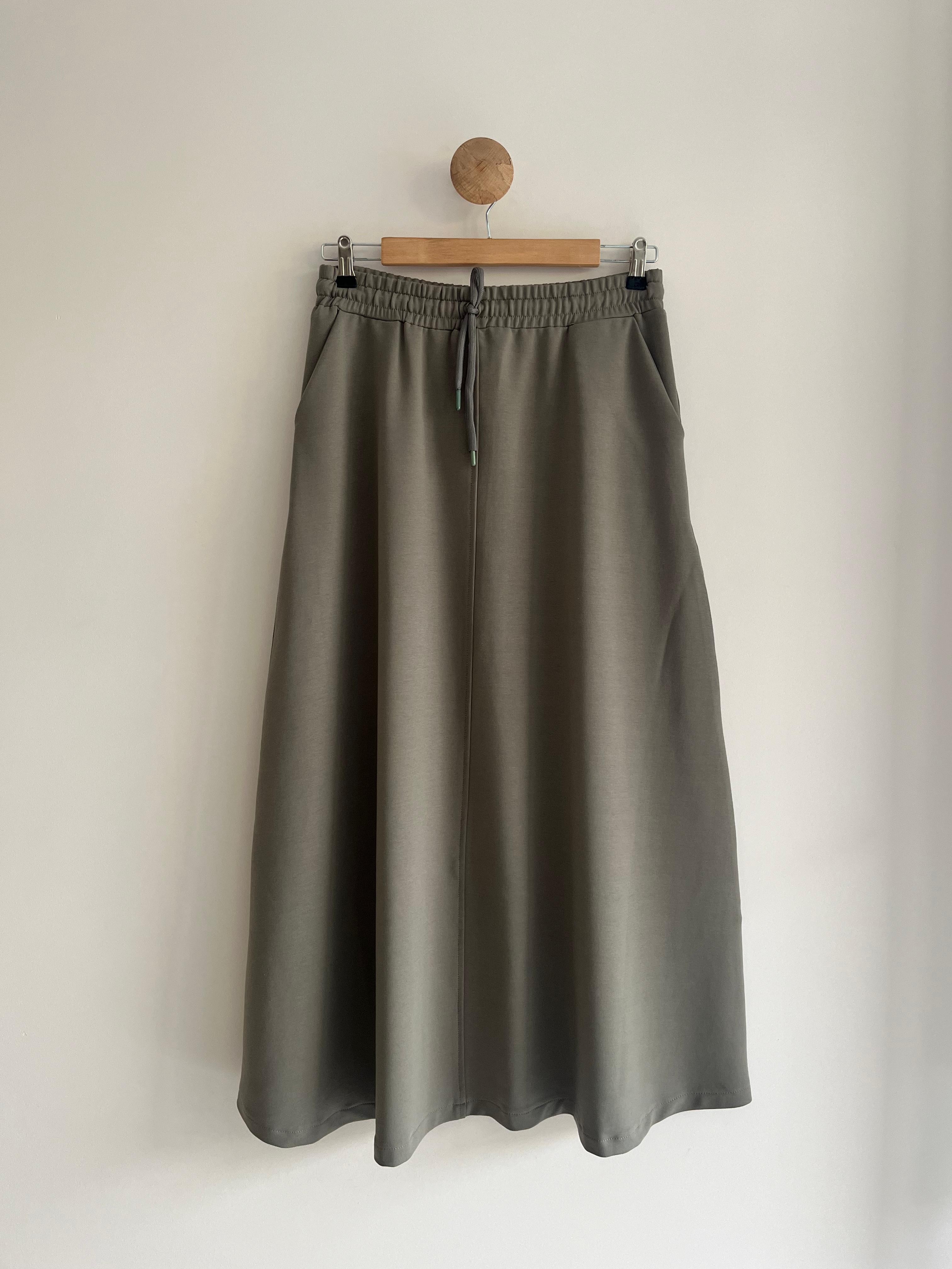 Basic Combed Skirt