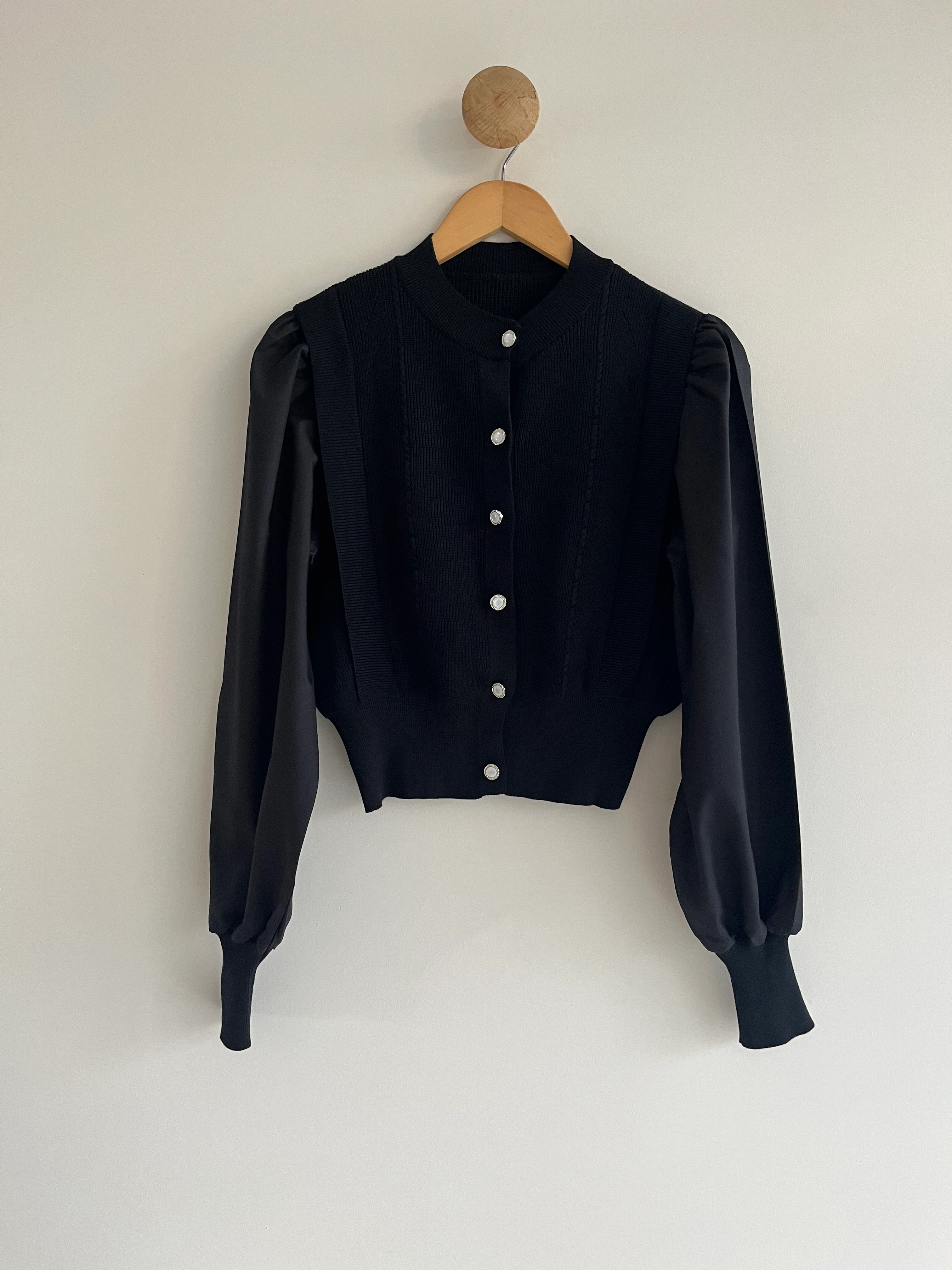 Balon Kol Triko Düğmeli Bluz