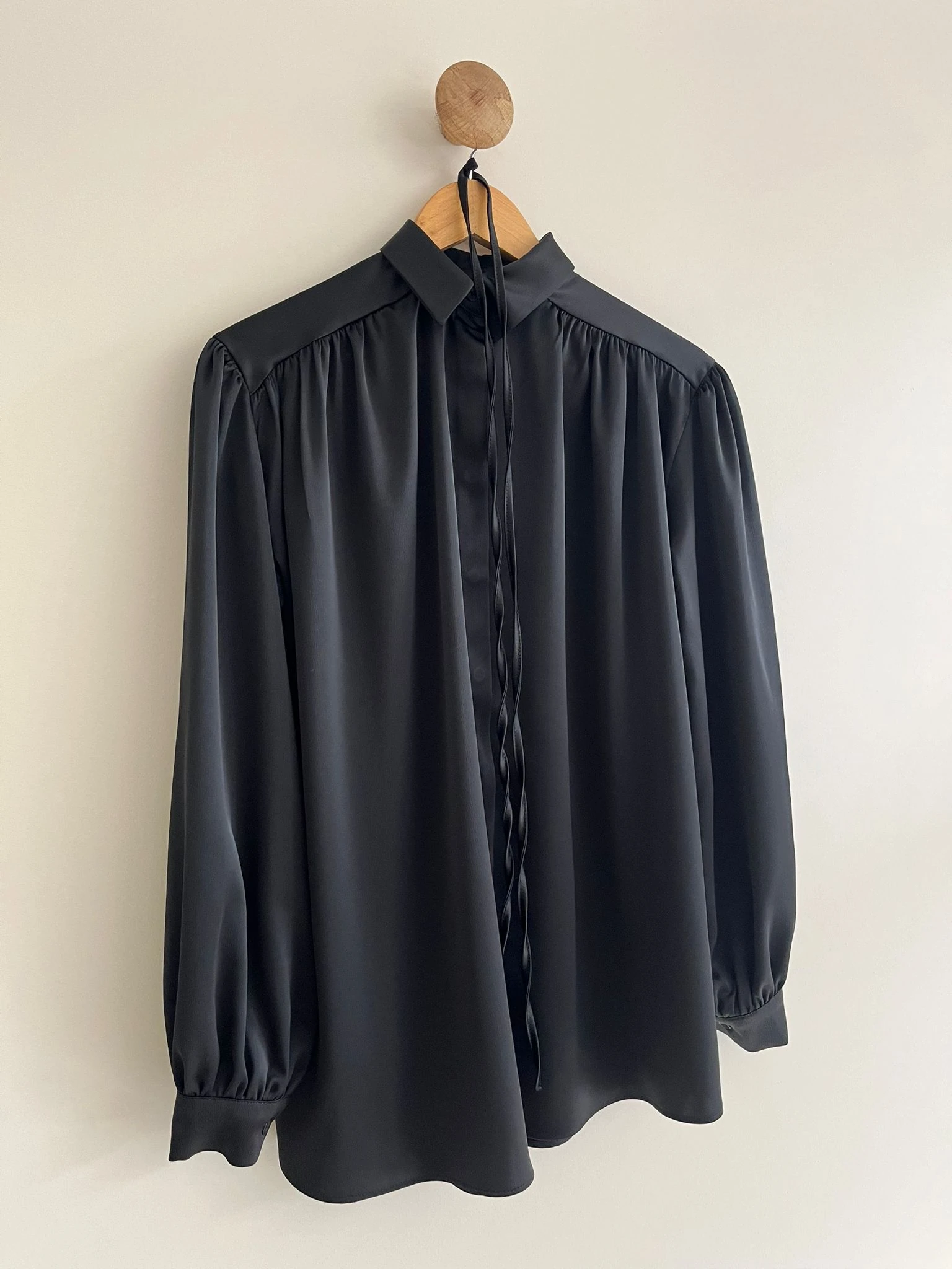 Robalı Saten Gömlek