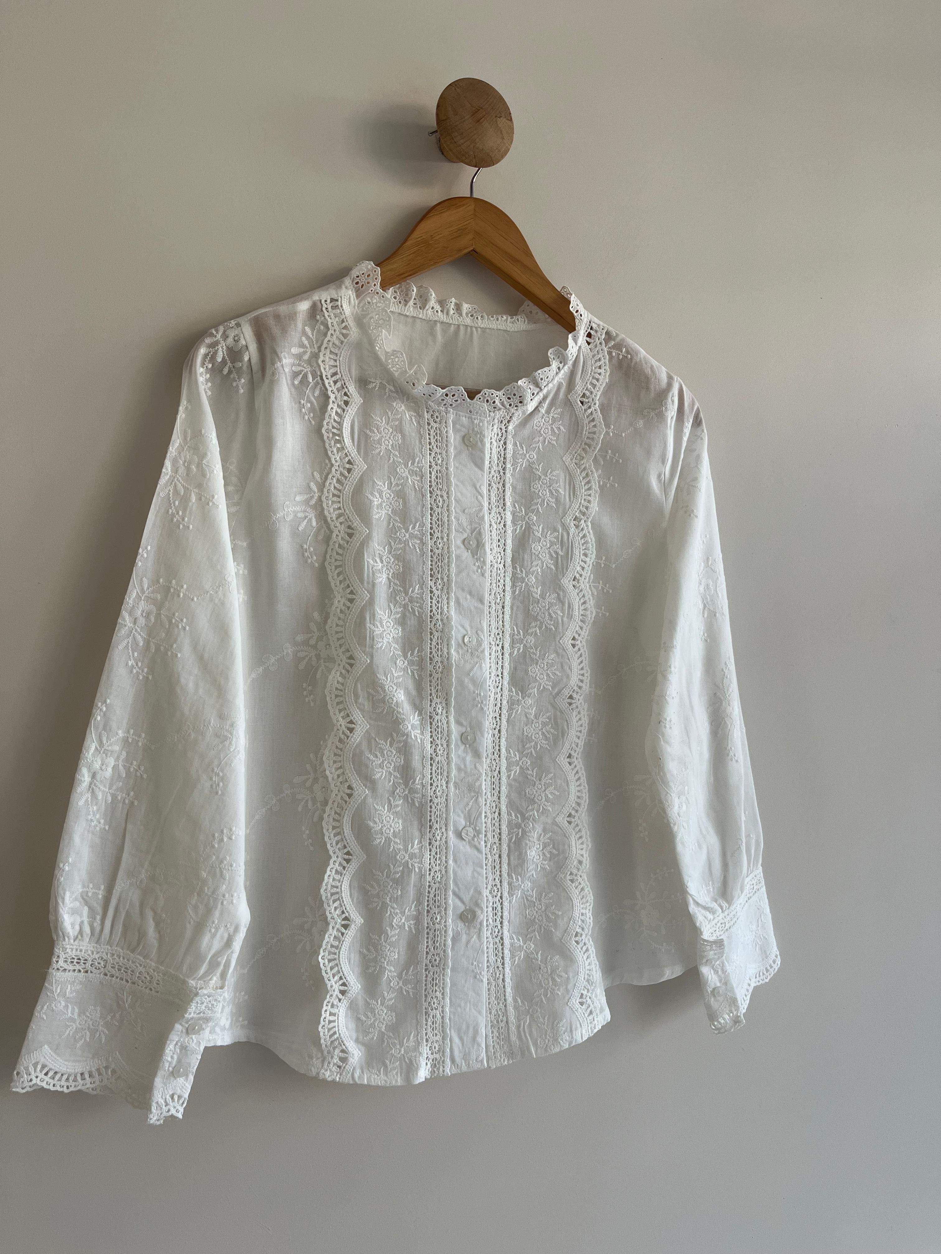 Lace Shirt with Scalloped Collar 
