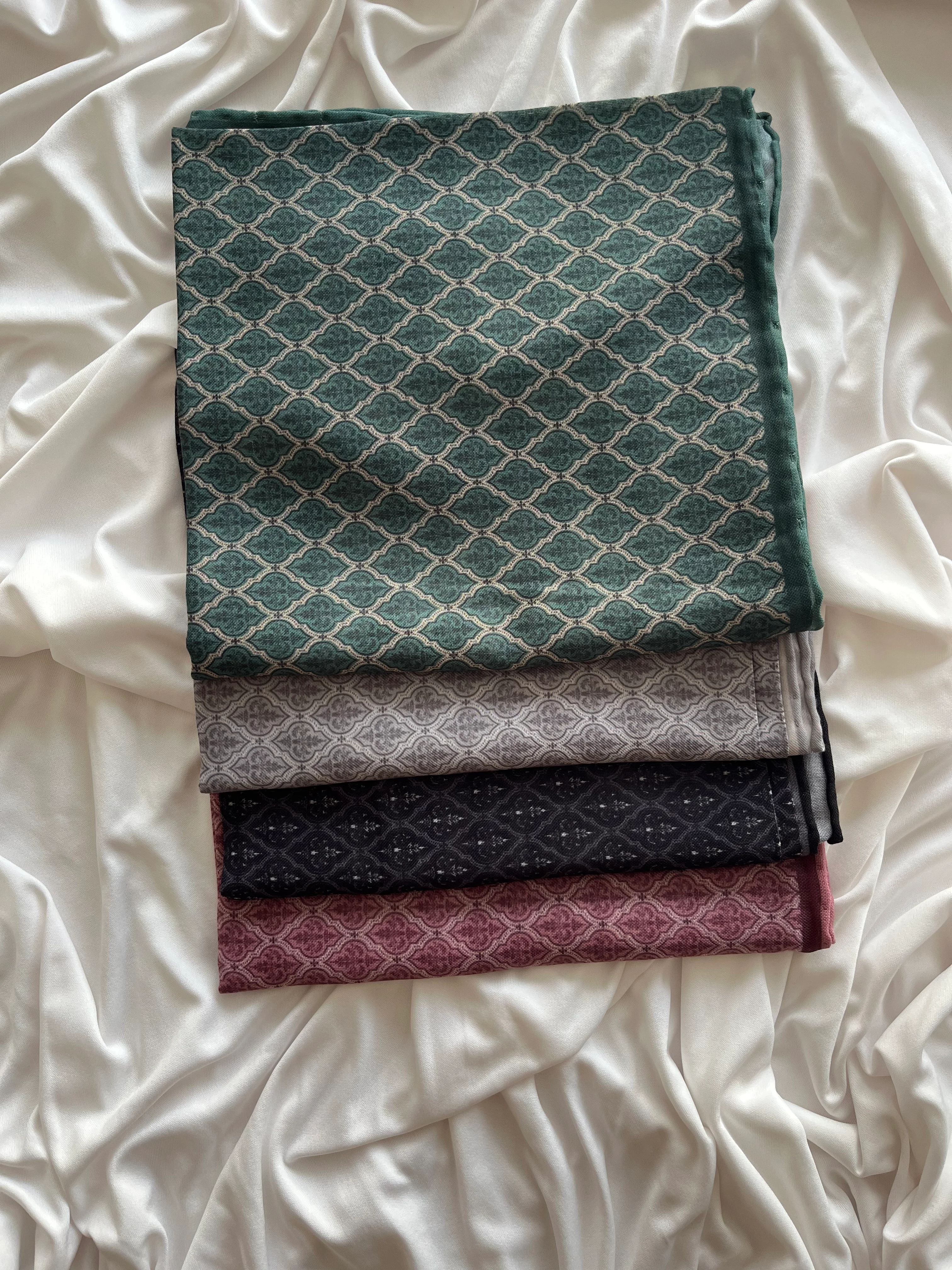 Etnik Minik Desenli Soft Eşarp