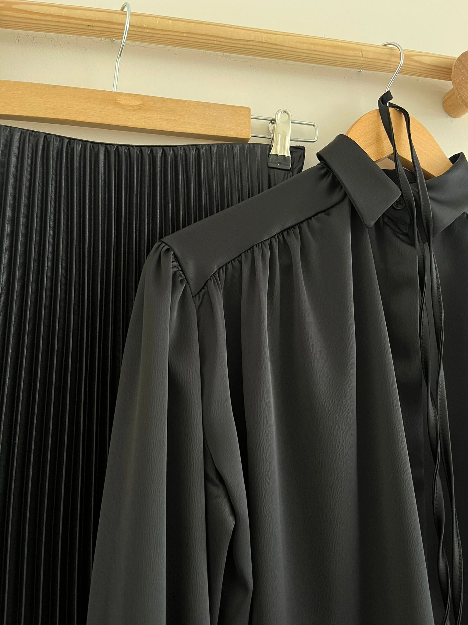 Robalı Saten Gömlek