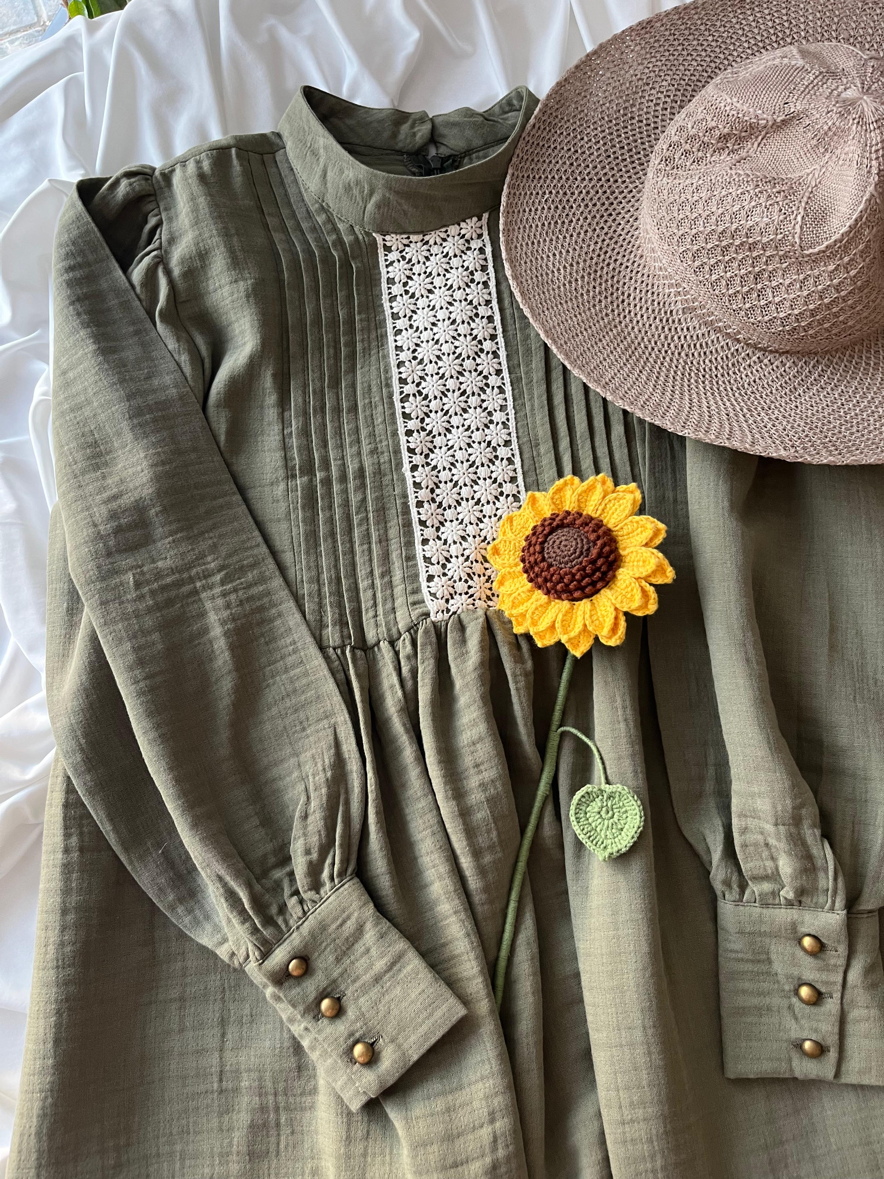 Ribbed and Lace Detailed Muslin Dress