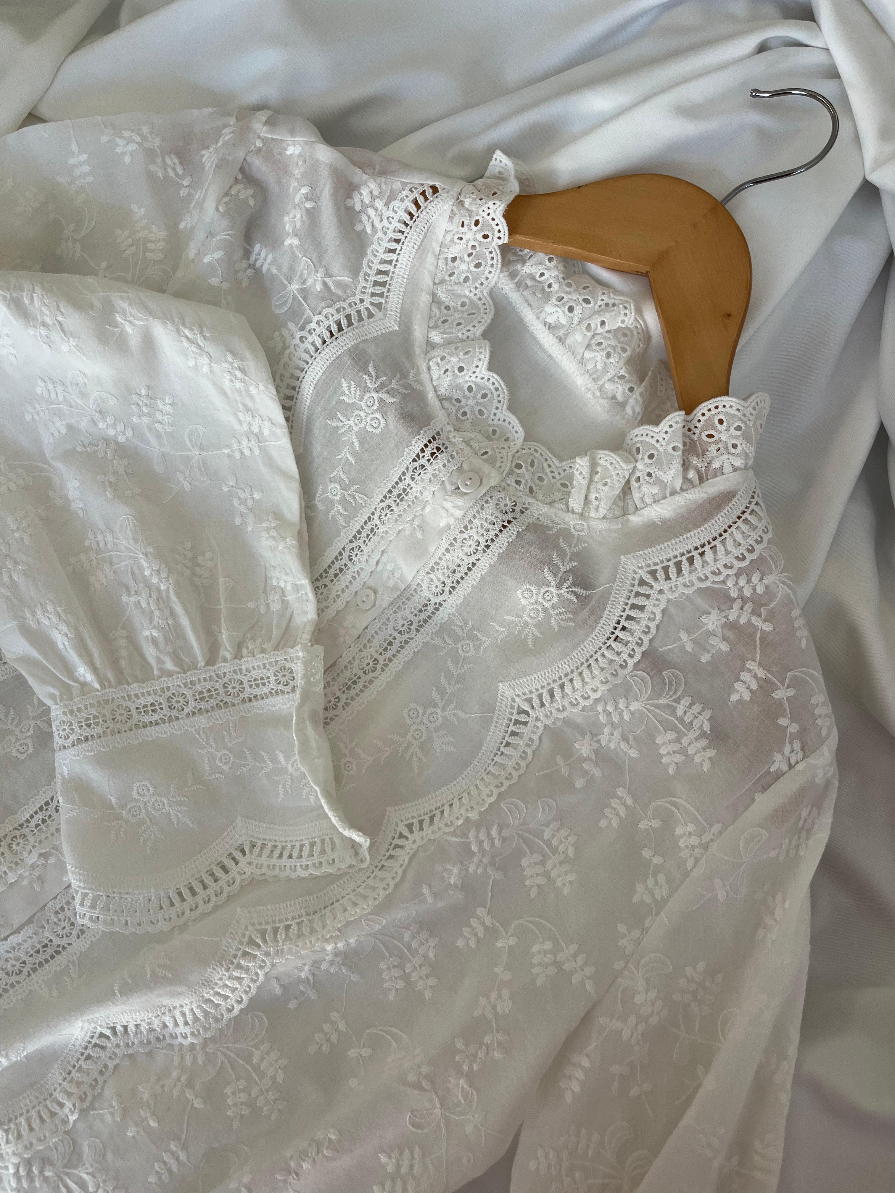 Lace Shirt with Scalloped Collar 
