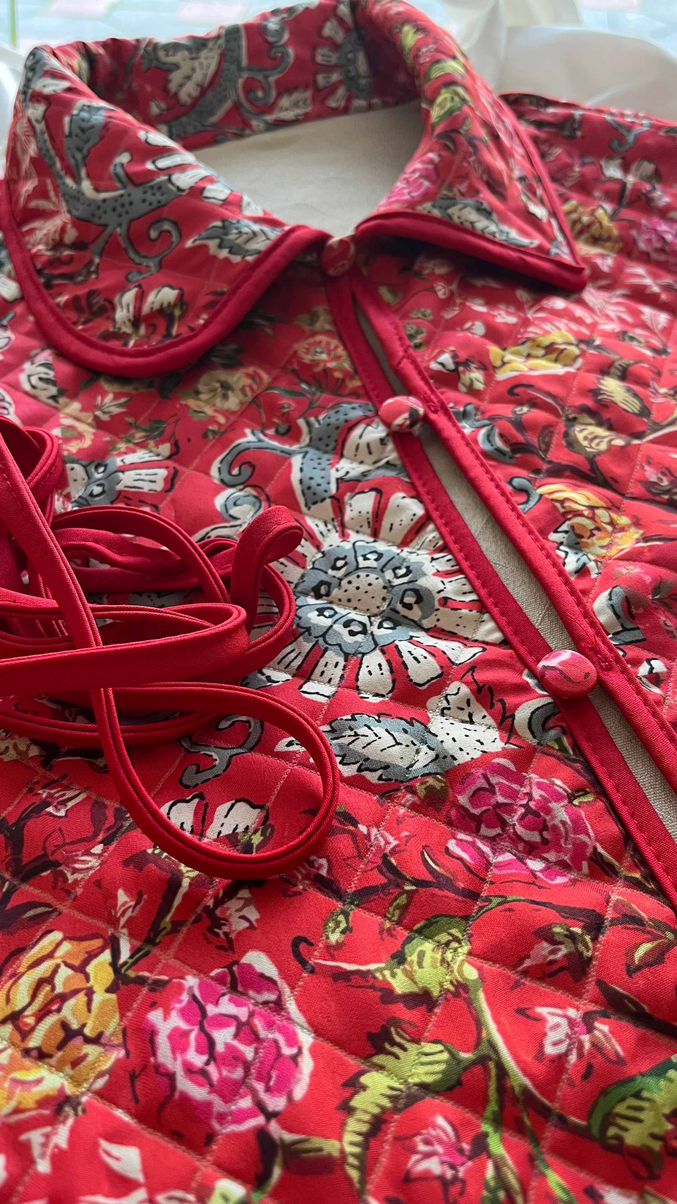 Gelincik Kapitone Ceket