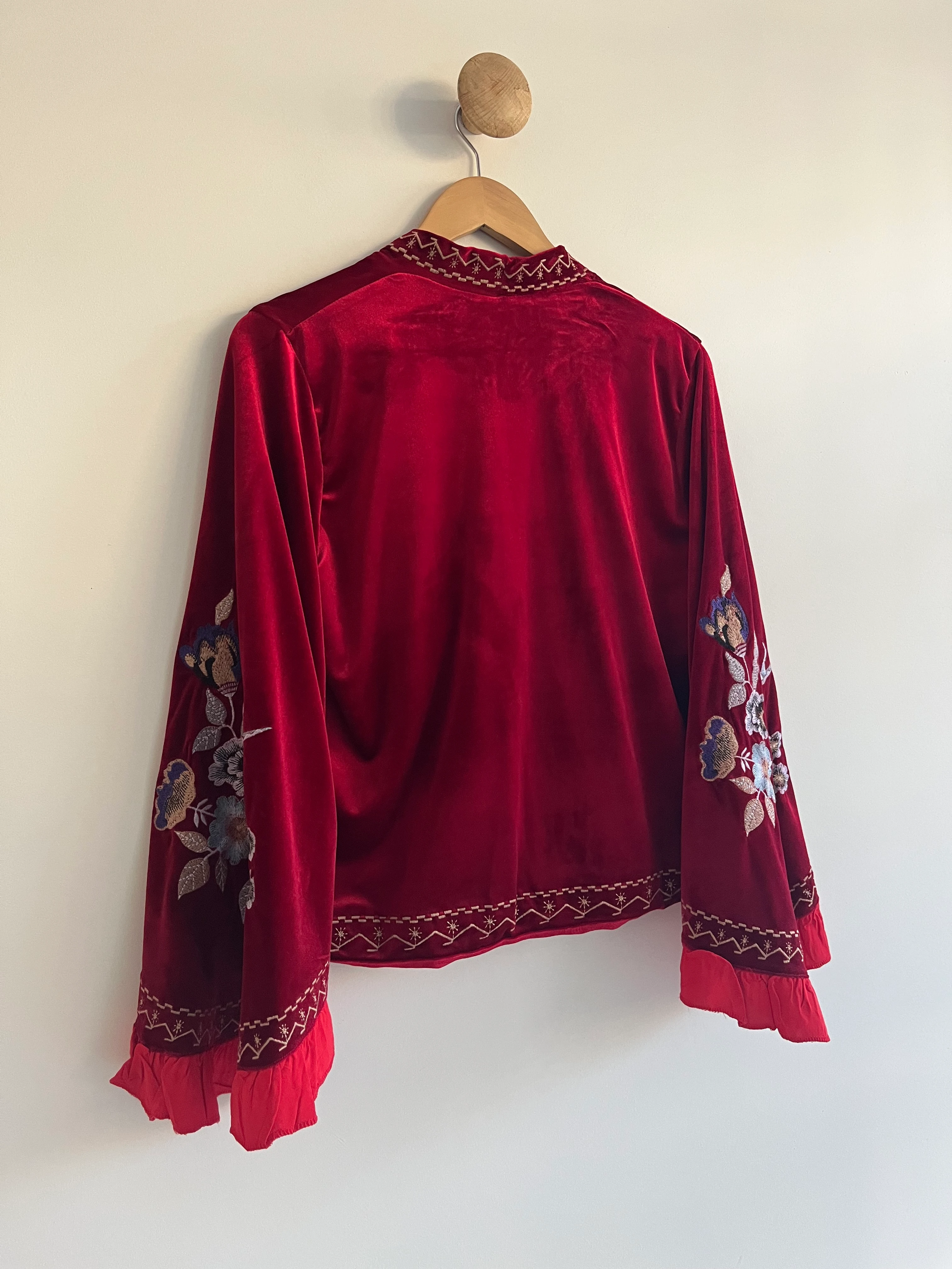 Kadife Nakışlı Ceket