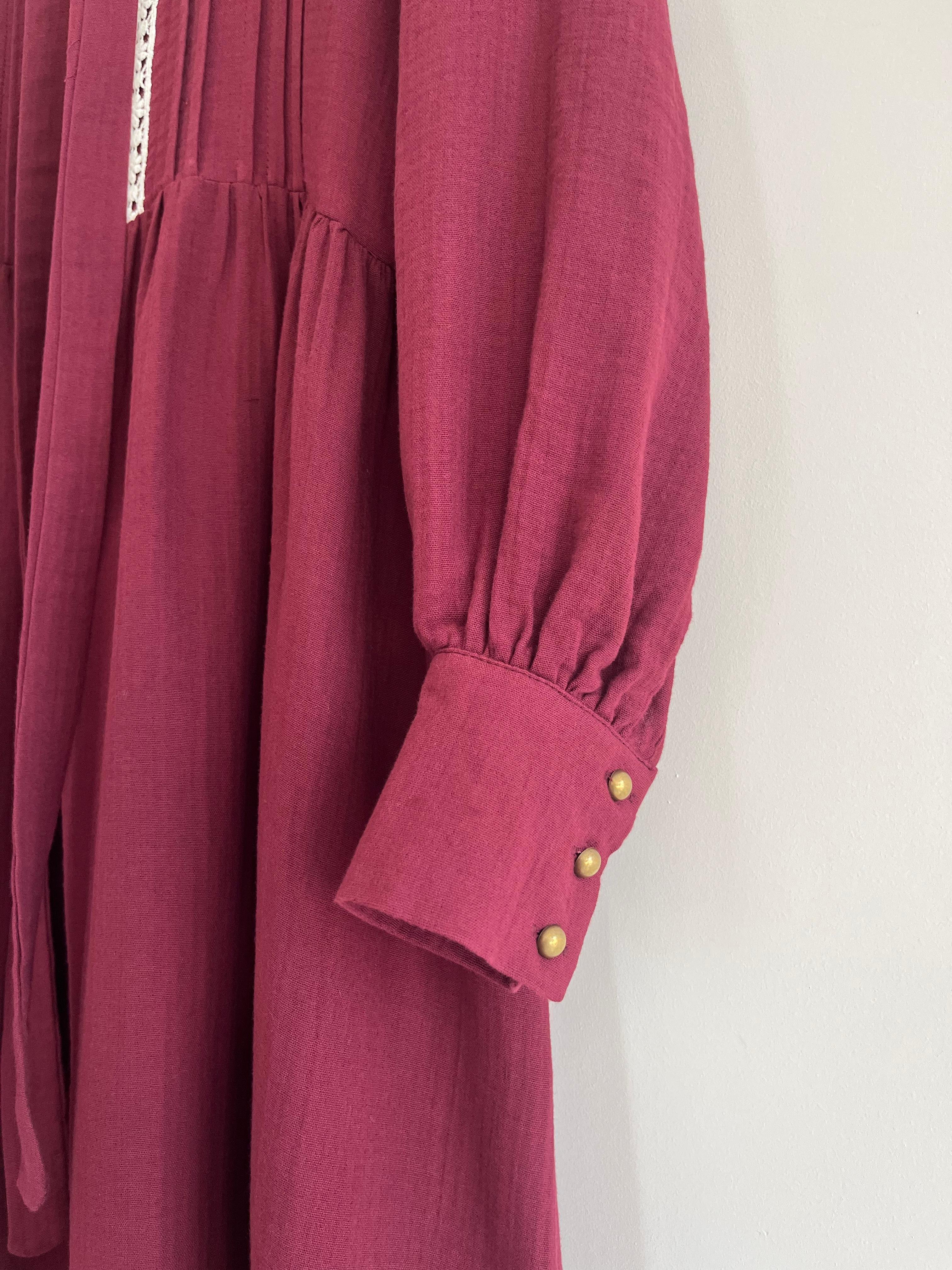 Ribbed and Lace Detailed Muslin Dress