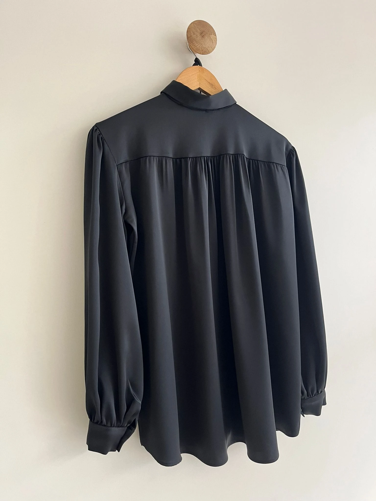 Robalı Saten Gömlek