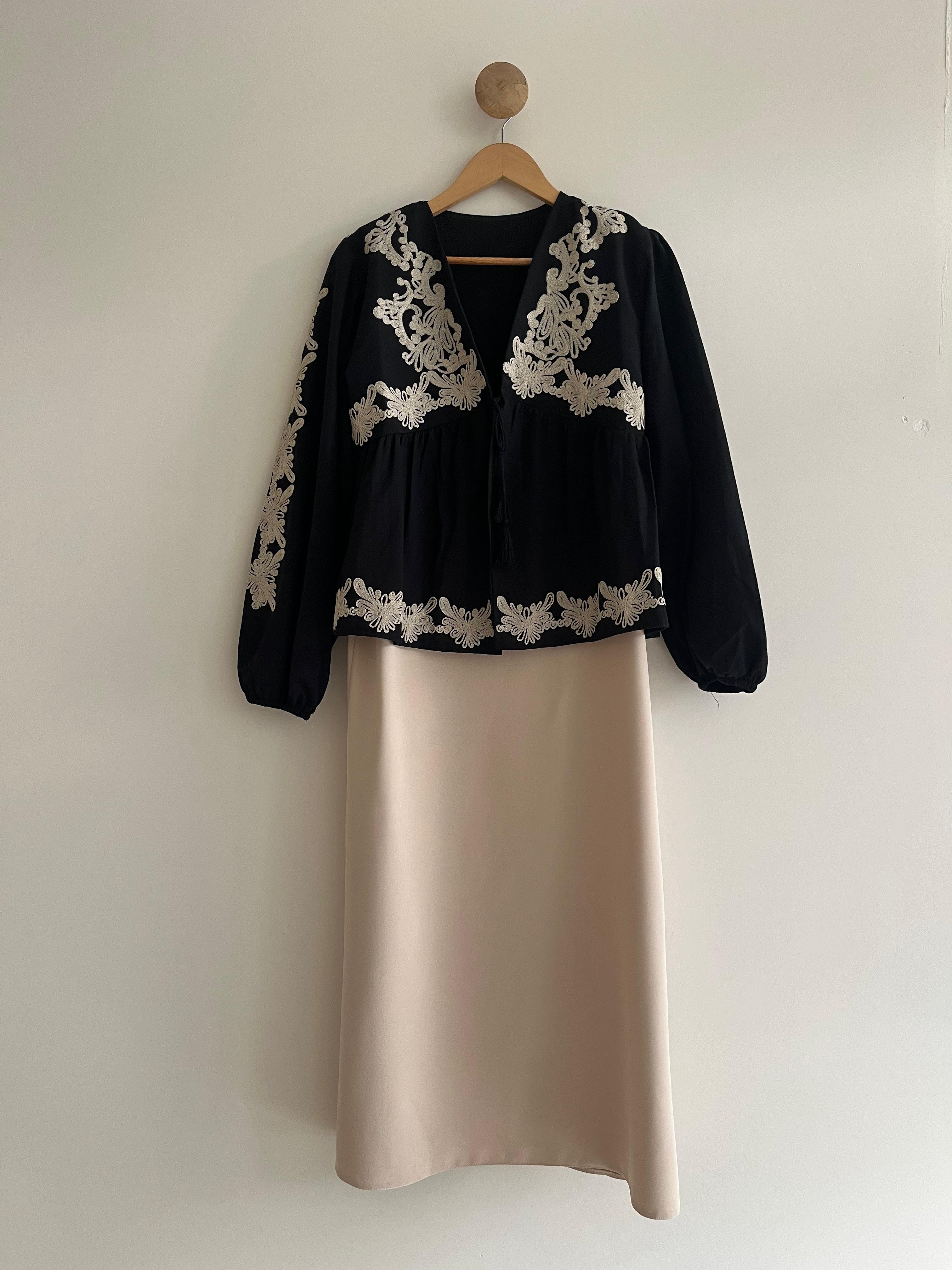 Crepe Gilet