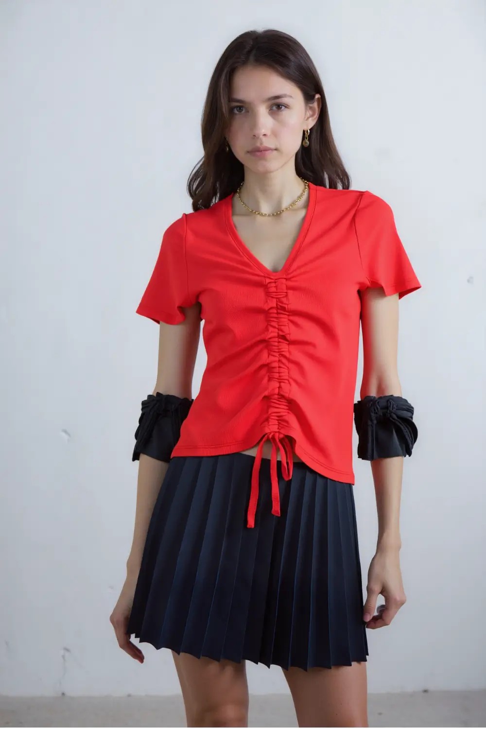 Büzgü Detaylı V Yaka Kadın Crop Top T-Shirt - TYLE20