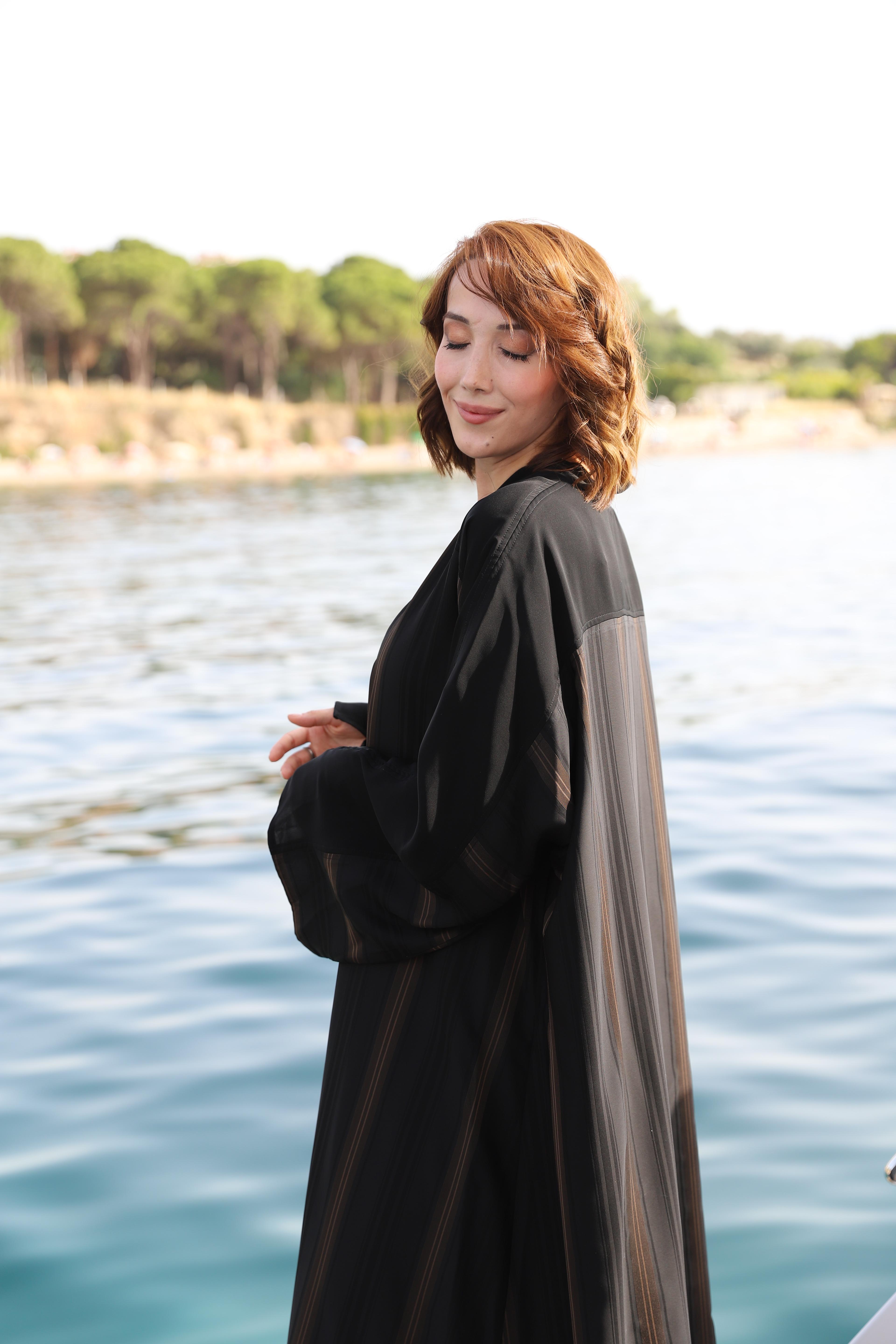 ABAYA ÇİZGİLİ BLACK & GOLD 0013