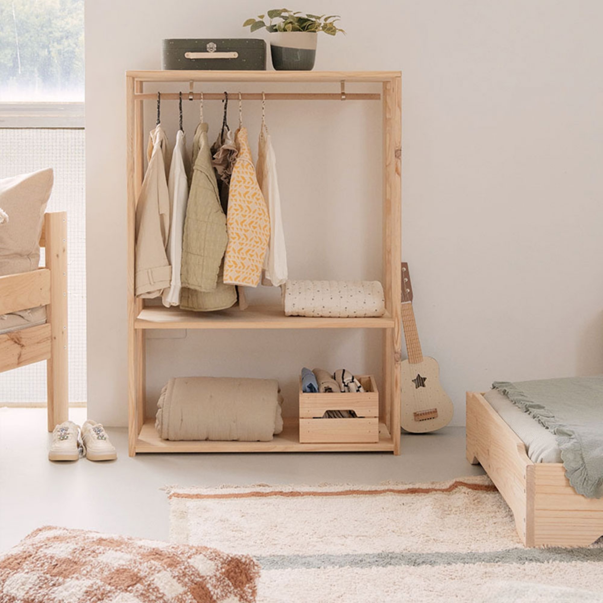 Vienas Montessori Ahşap Çocuk Odası Dolabı