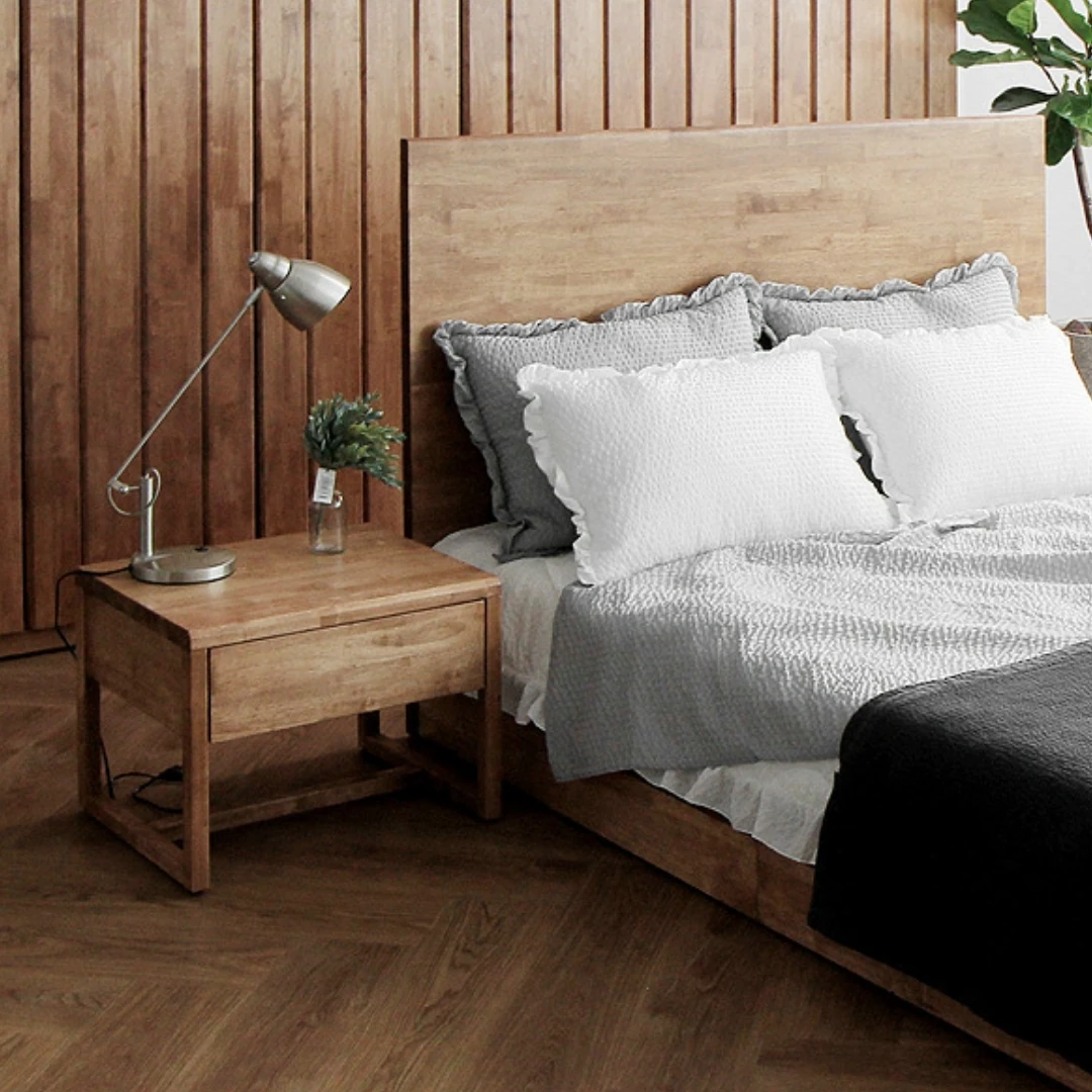 Labuni Ahşap Komodin