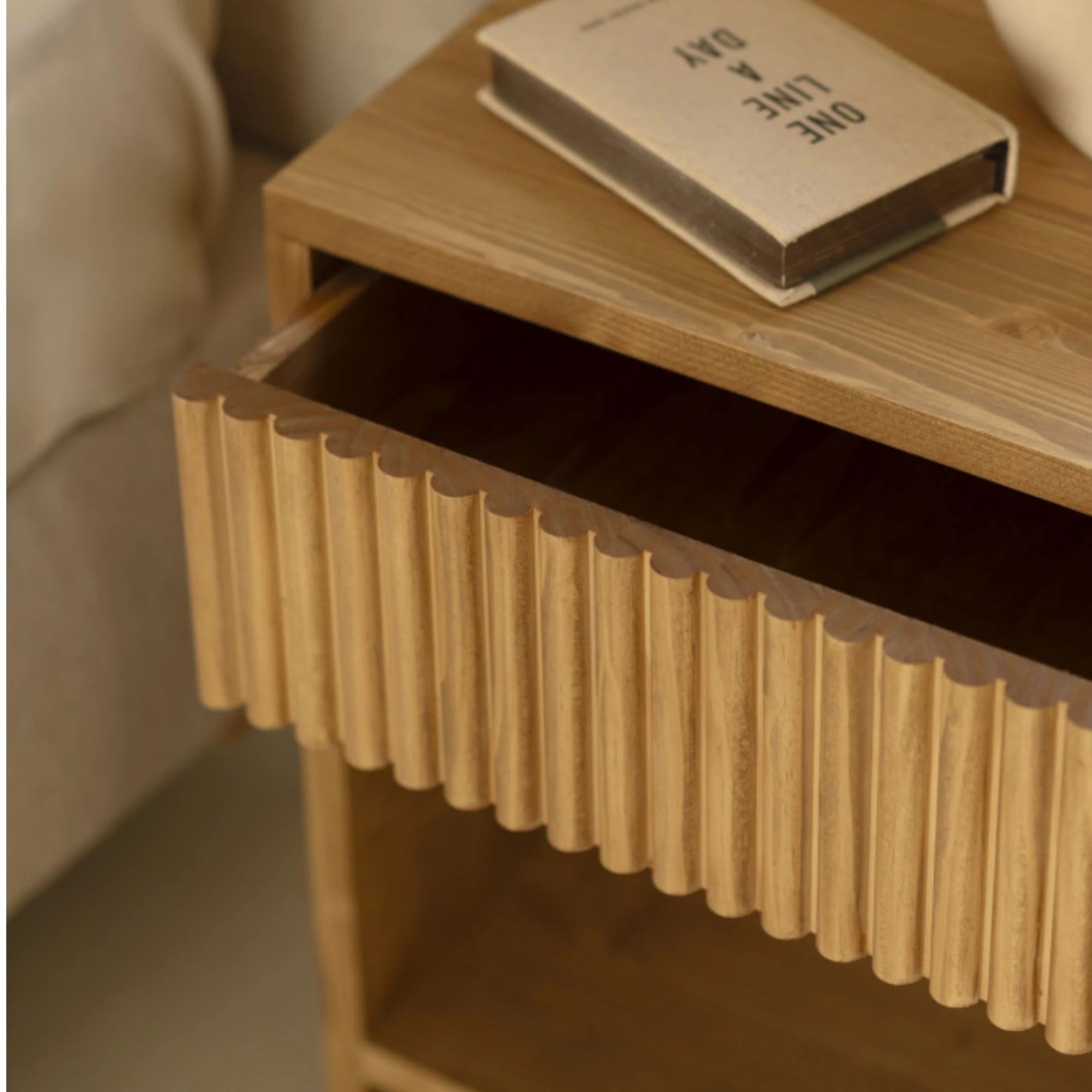 Almere 2'li Ahşap Komodin Seti