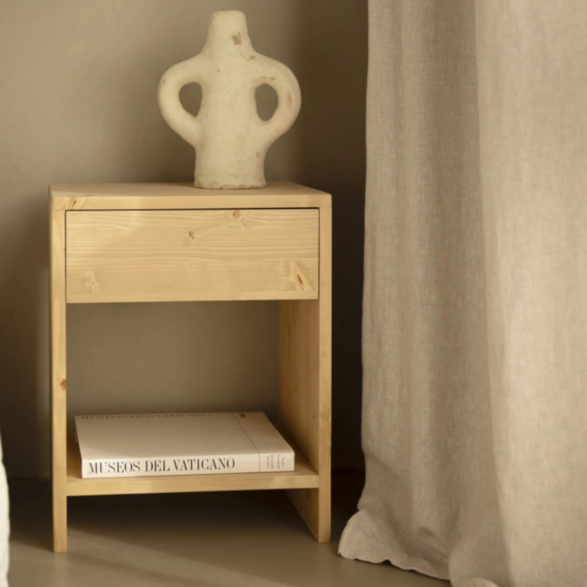 Gouda 2'li Ahşap Komodin Seti