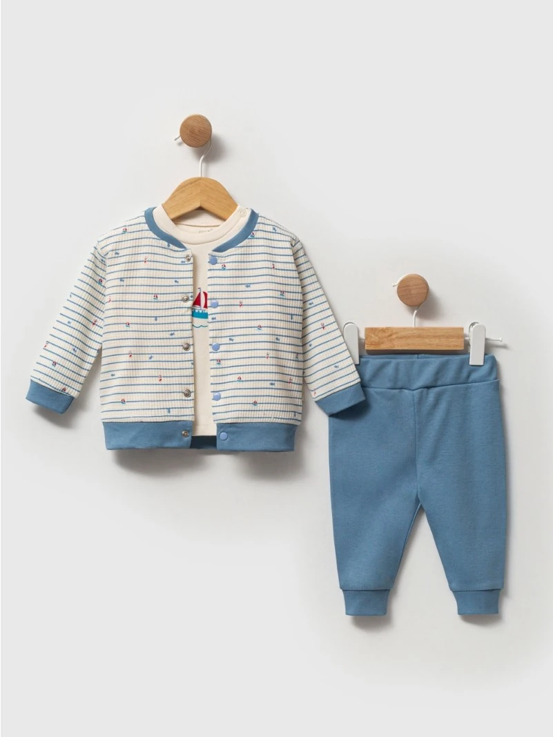 Erkek Bebek Yelken Desenli Hırkalı Üçlü Takım