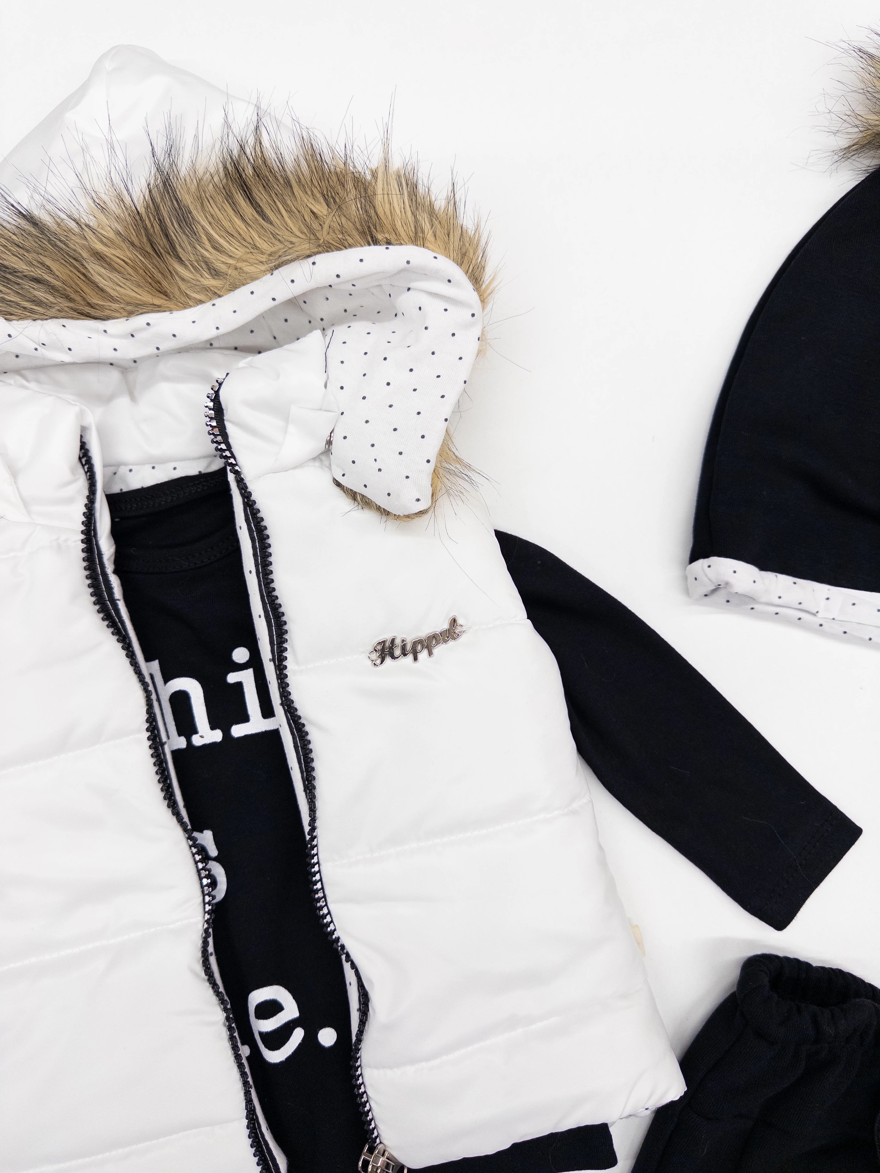 Erkek Bebek Şapkalı Şişme Yelekli 4Lü Takım