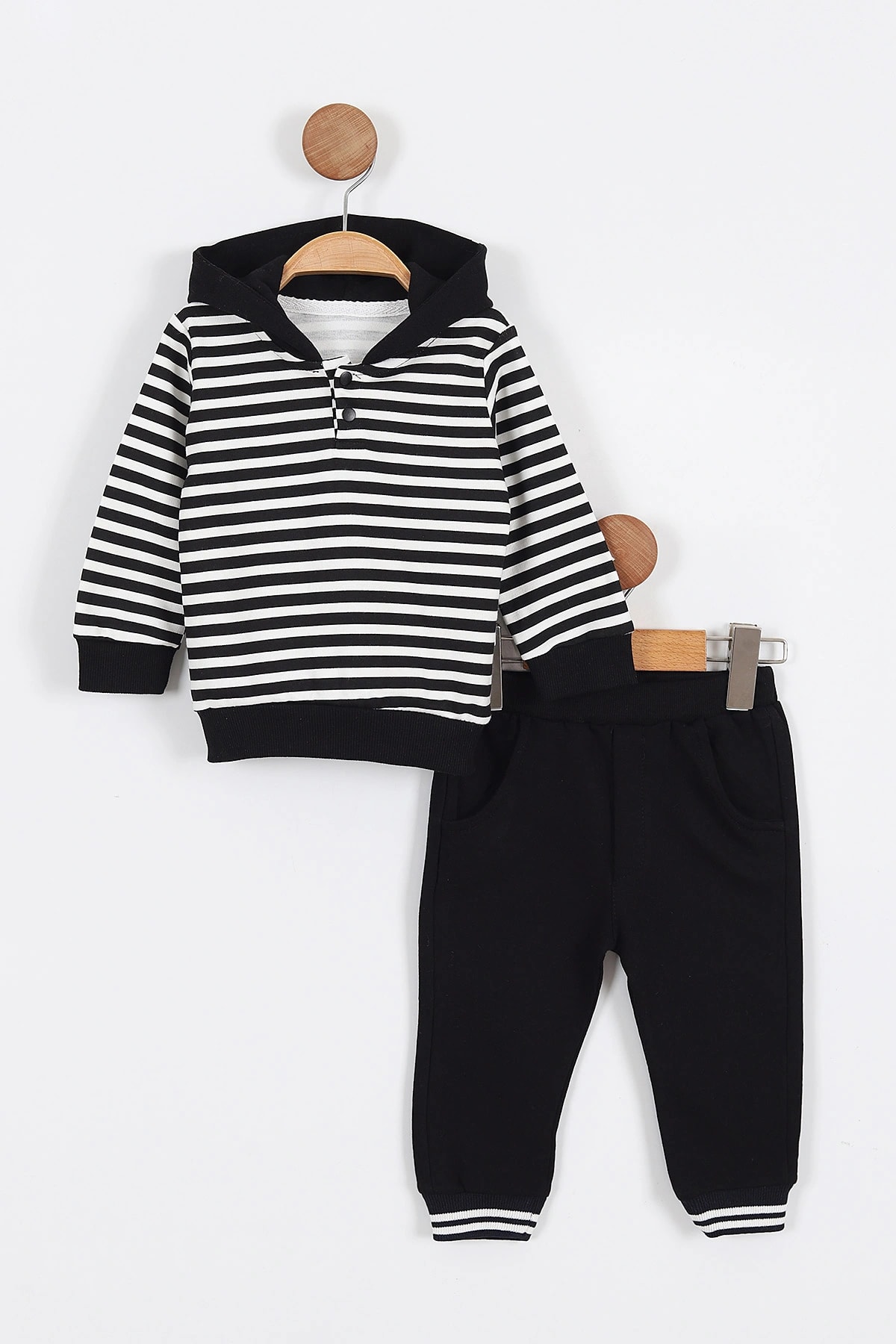 Erkek Bebek Yelekli Kapüşonlu Üçlü Takım