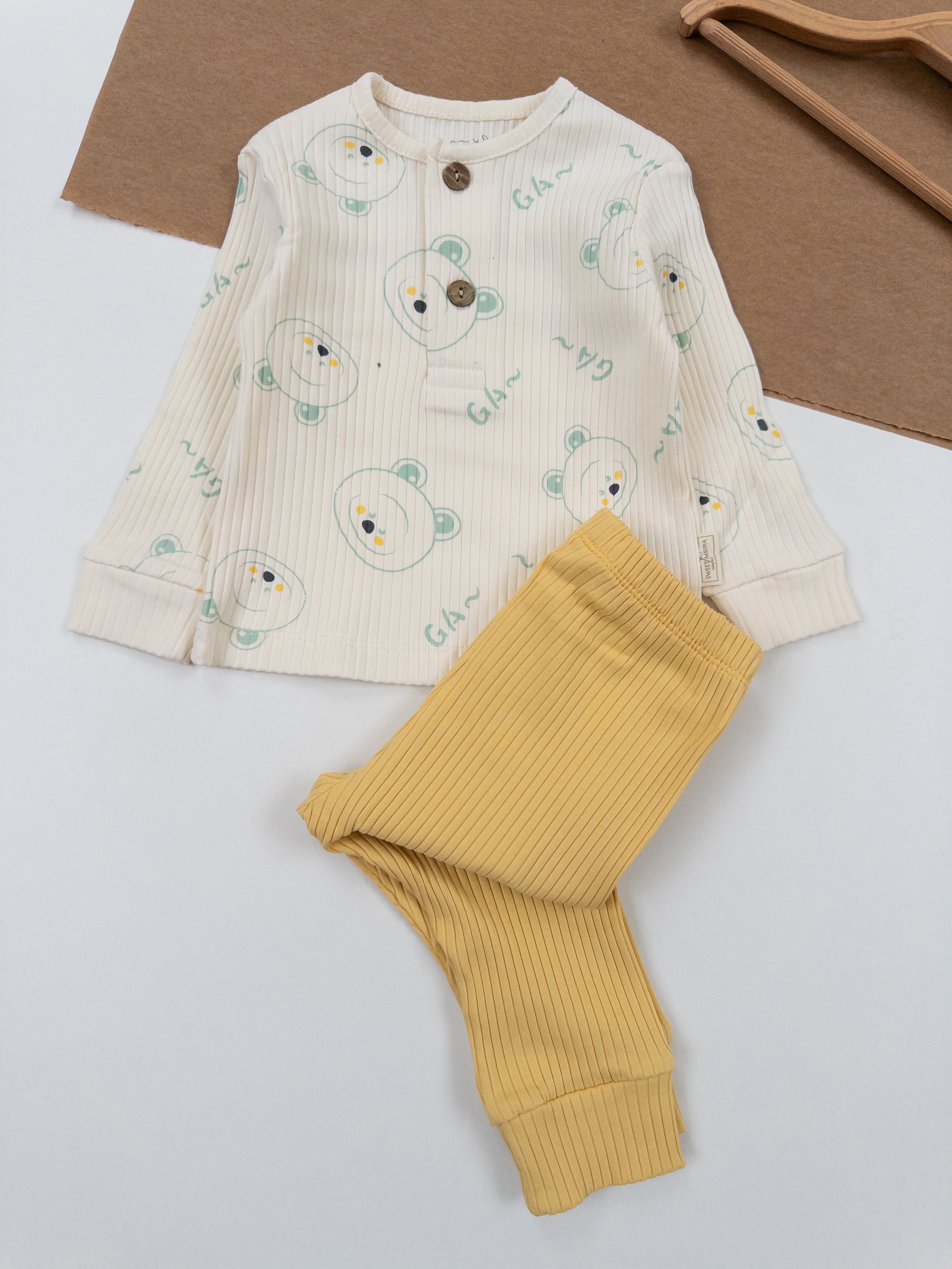 Erkek Bebek Ayıcıklı Fitilli İkili Takım - Sarı
