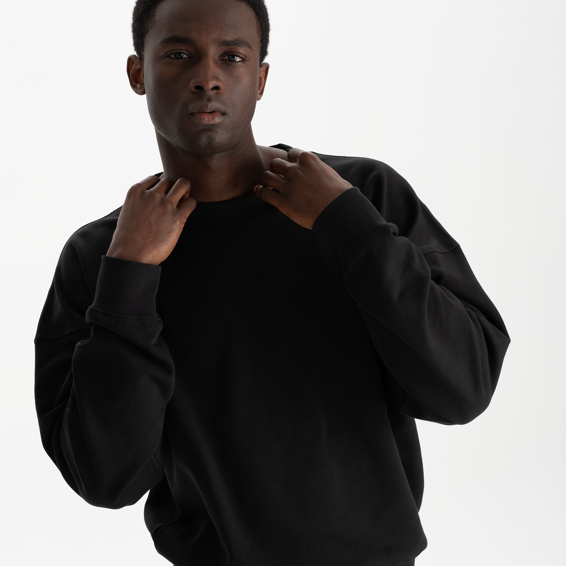 Oversize Sweatshirt - Black Beauty