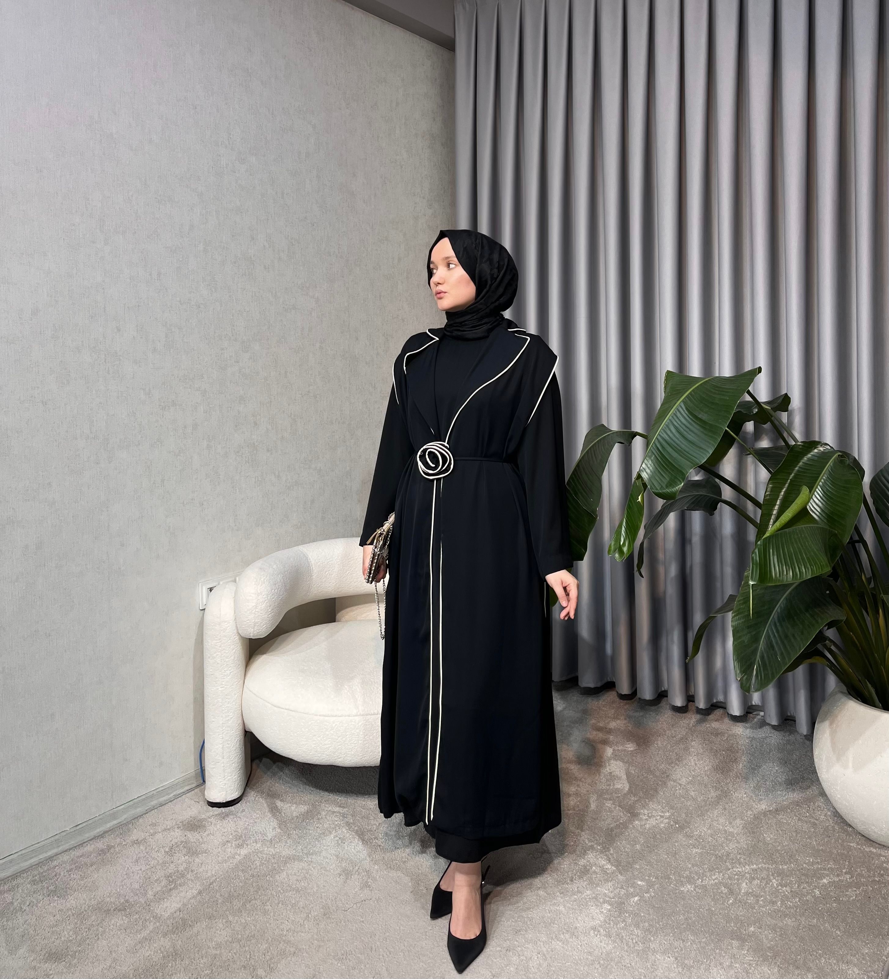 İsabella Abaya
