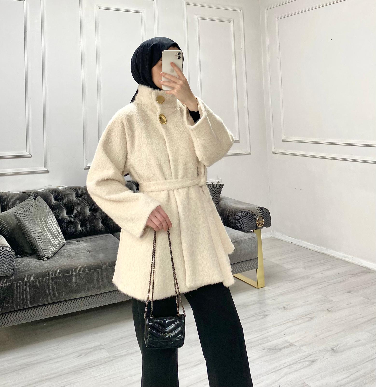 Majeste Kürk Kaban - Taş