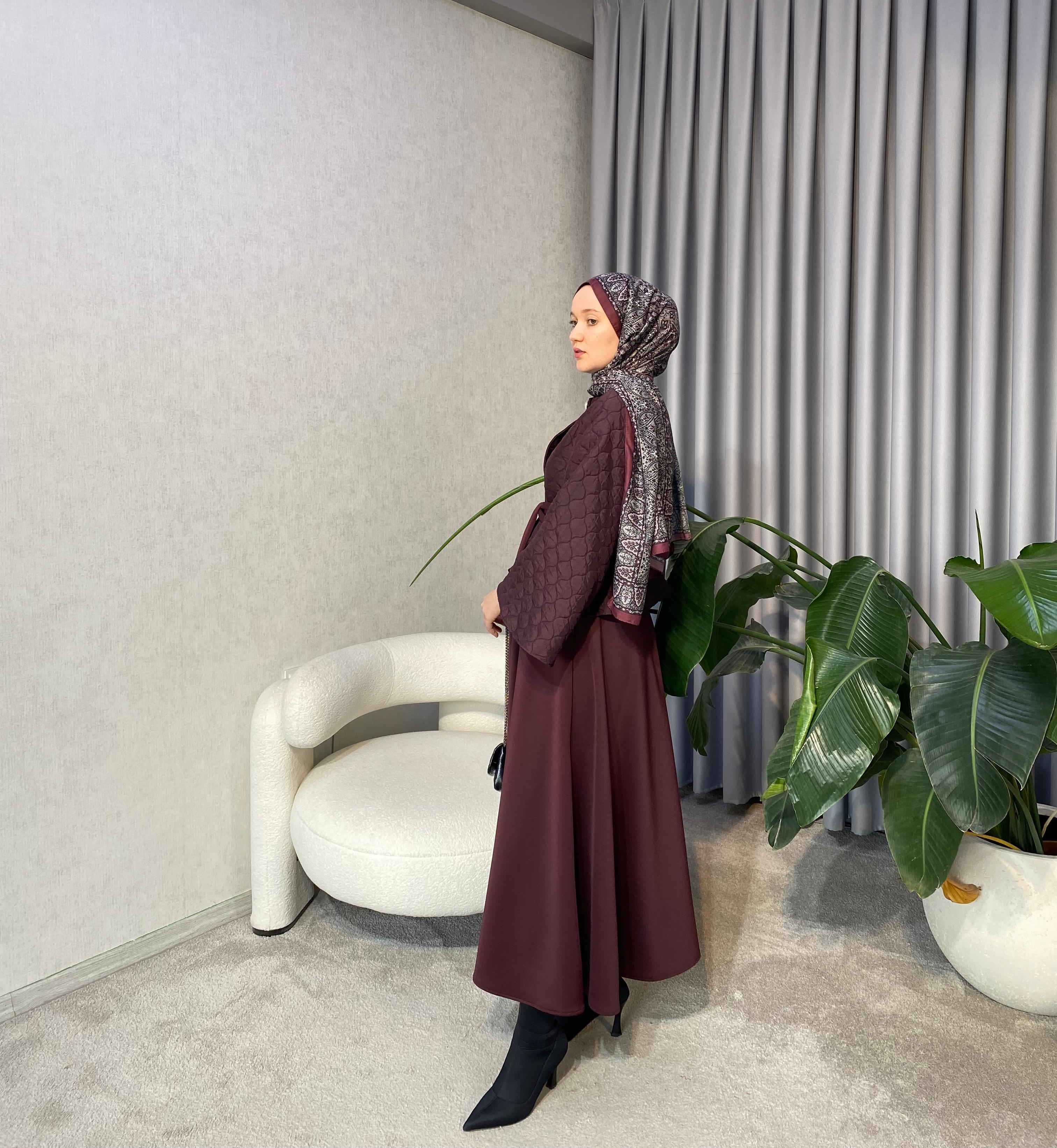 Kapitone Etekli Takım