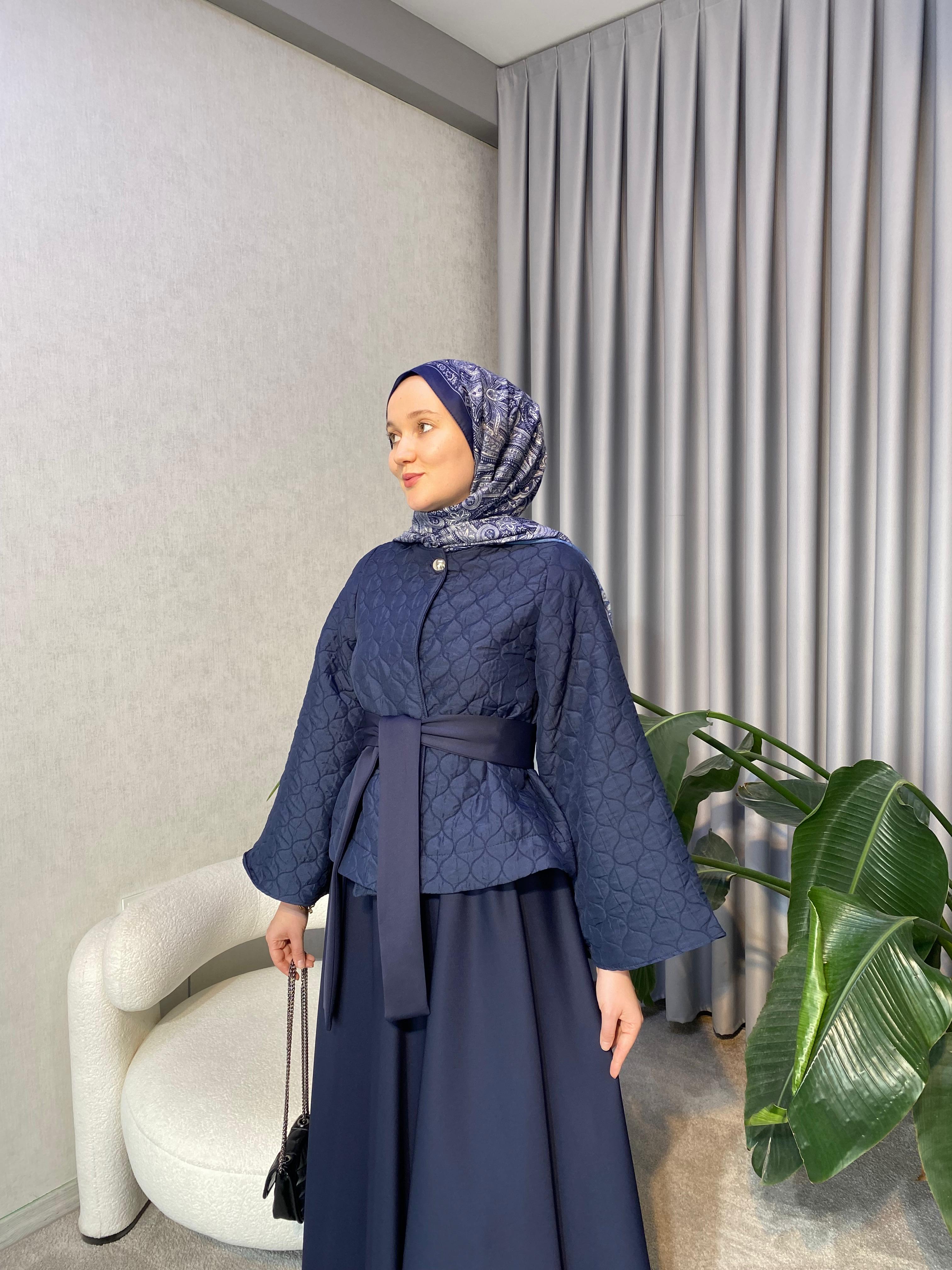 Kapitone Etekli Takım - Lacivert