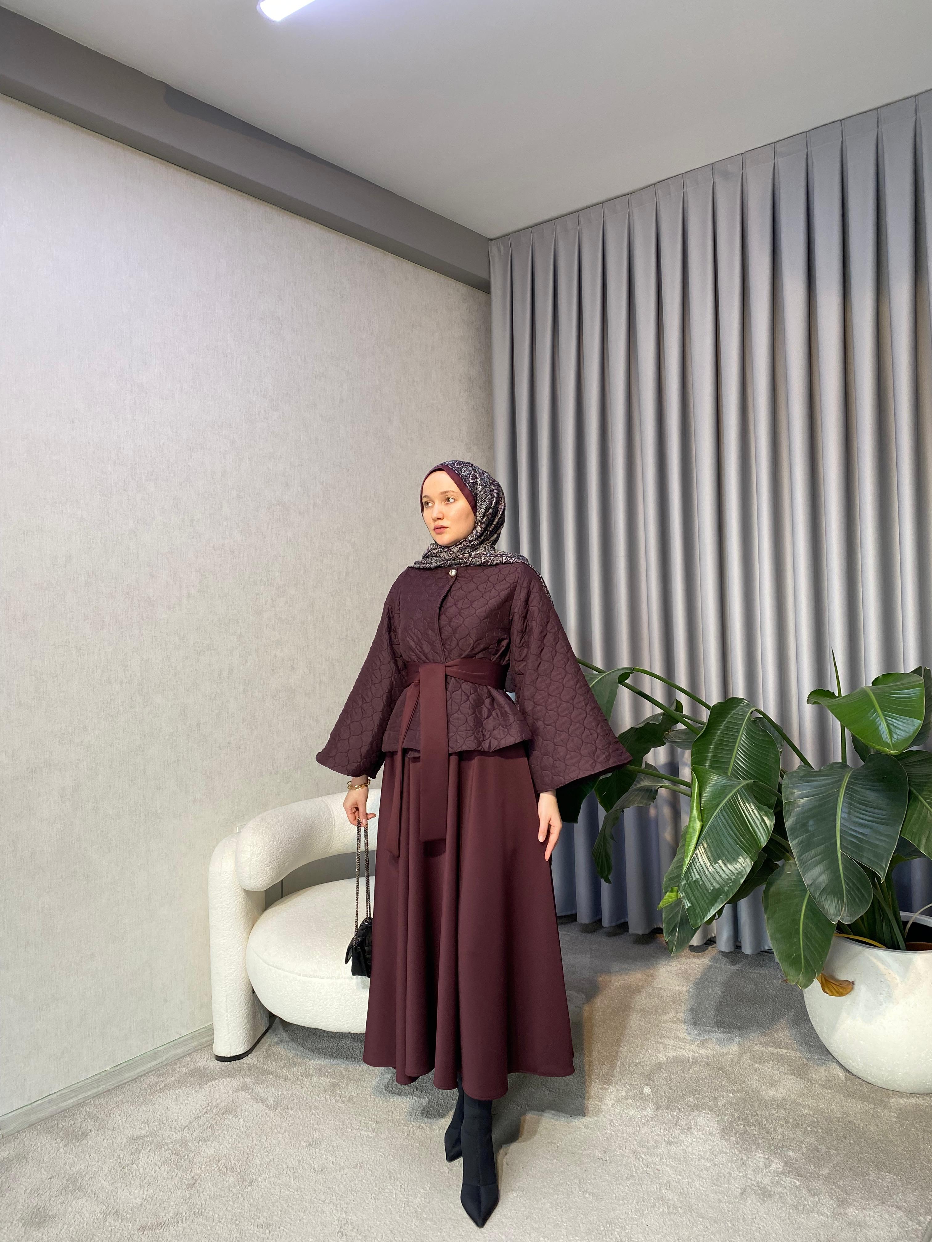 Kapitone Etekli Takım