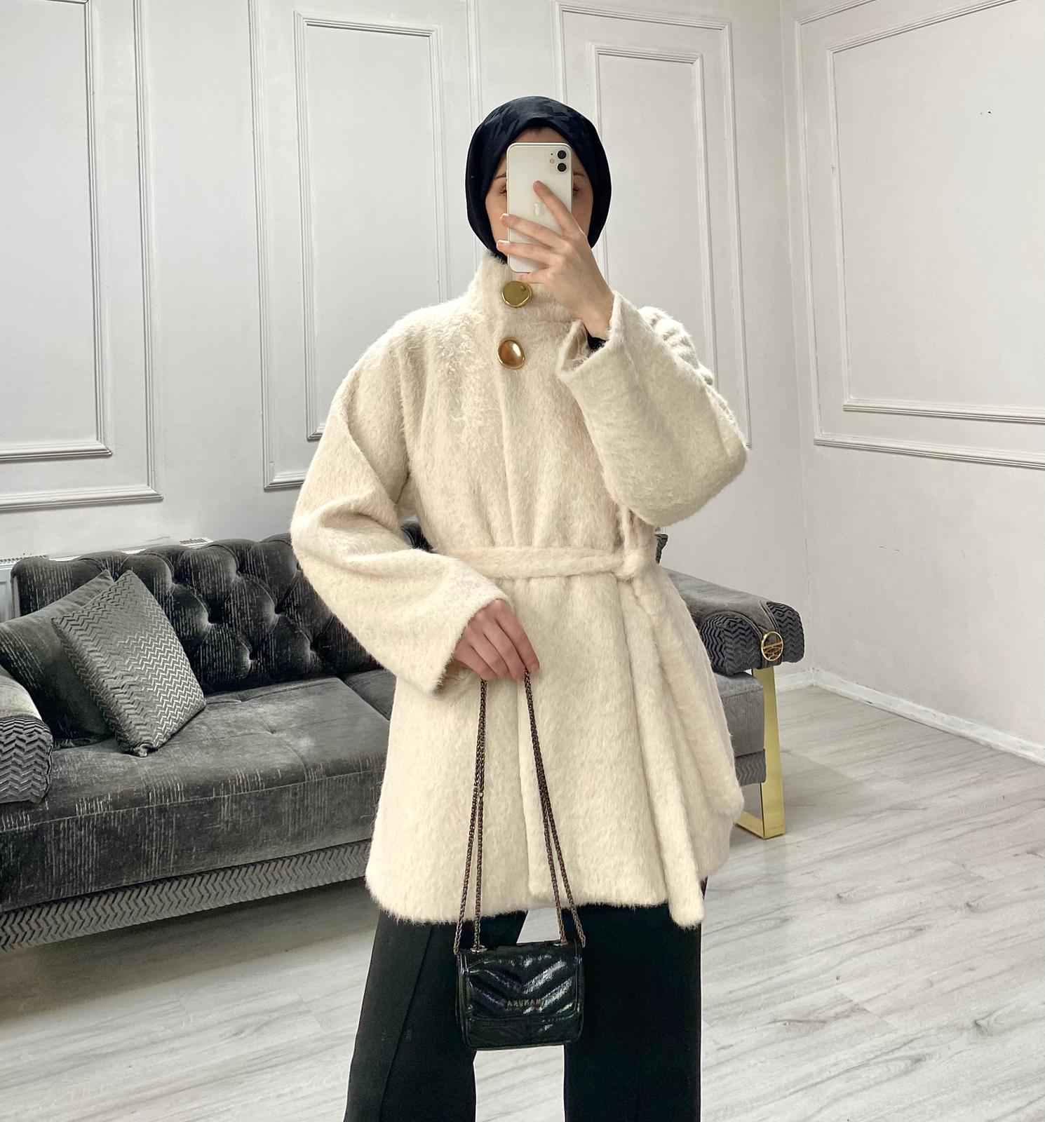 Majeste Kürk Kaban - Taş