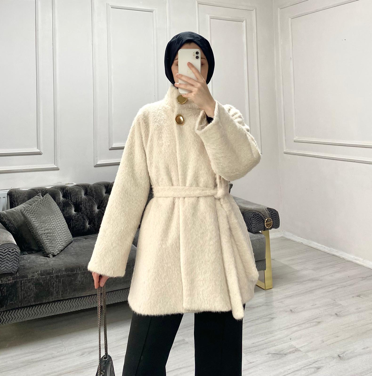 Majeste Kürk Kaban - Taş