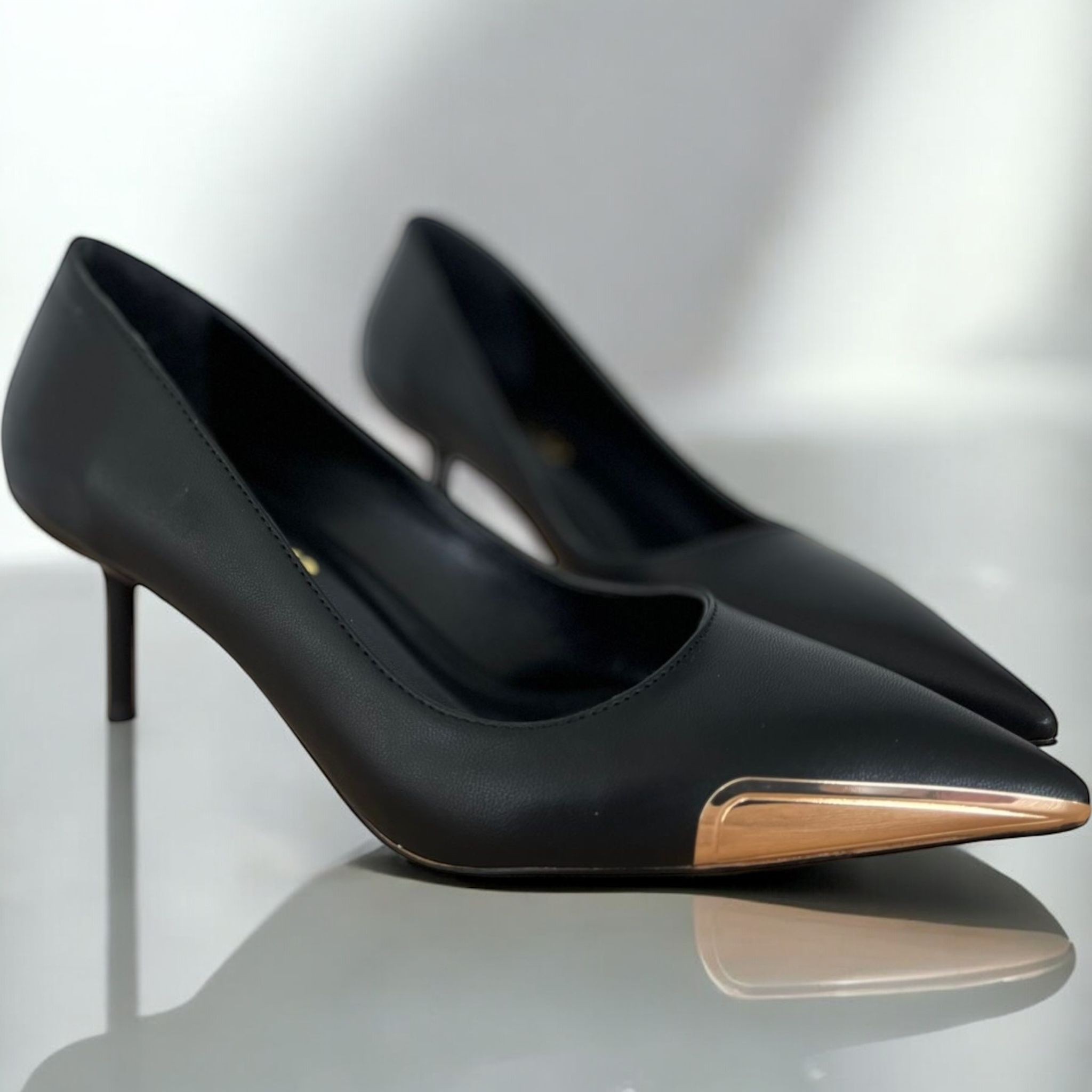 Bright Gold Detay Stiletto Kadın Topuklu Ayakkabı
