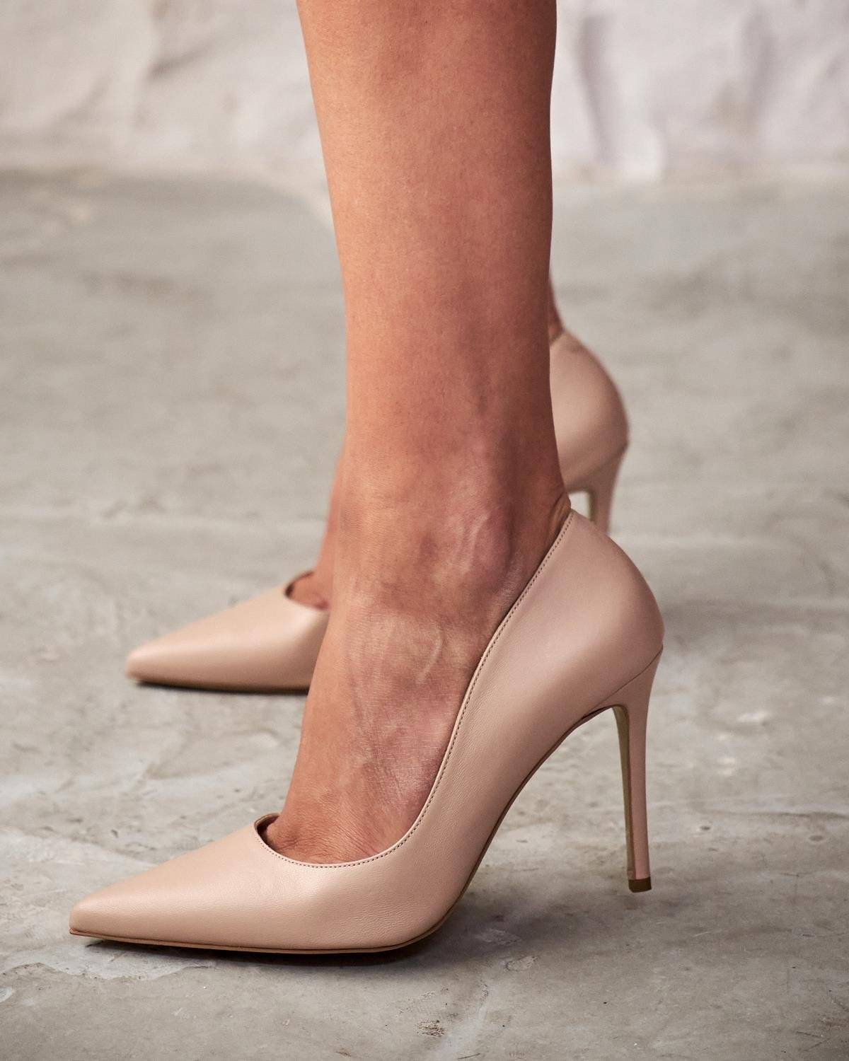 SİSTA 10 CM NUDE DERİ STİLETTO
