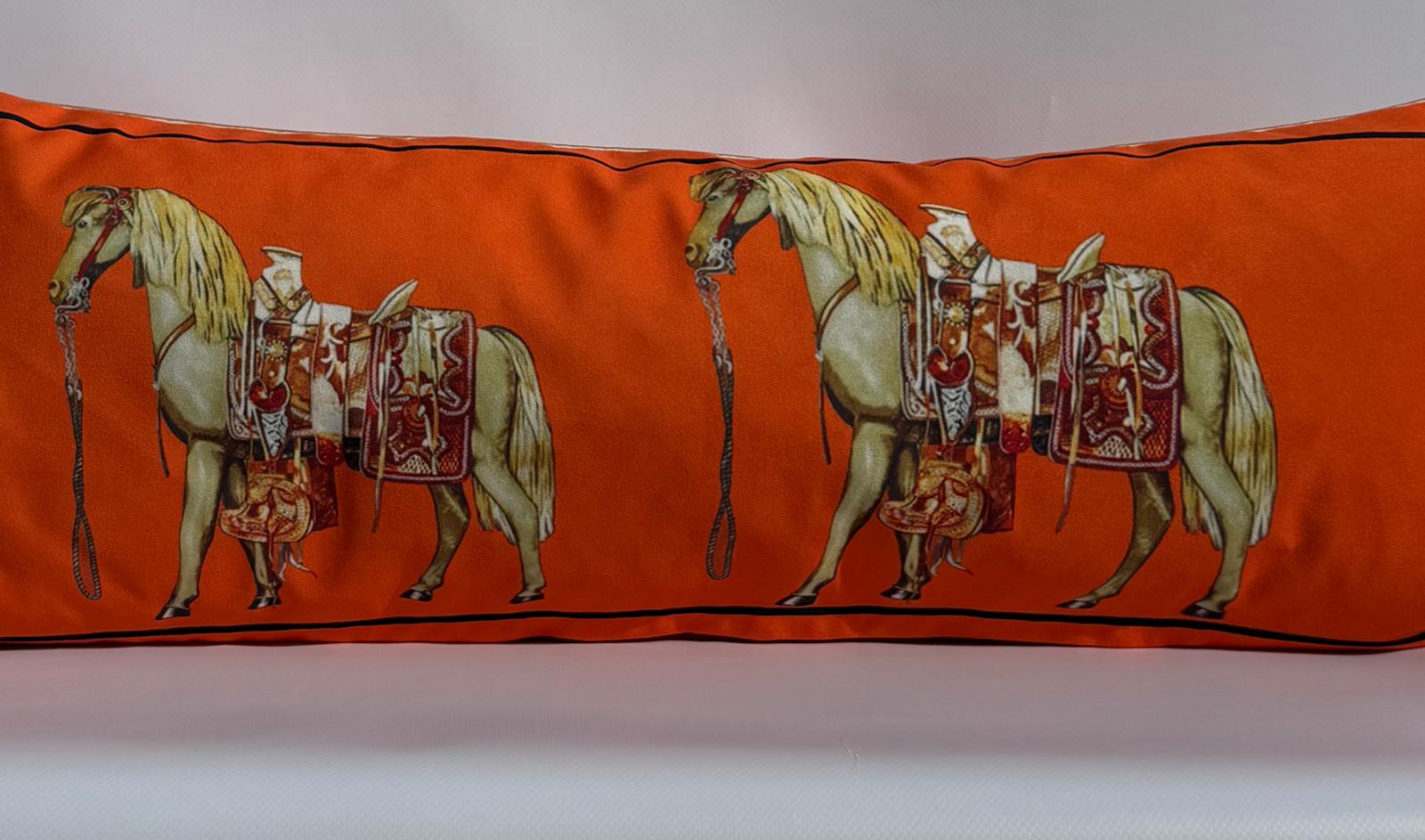 TURUNCU AT LUMBAR UZUN YASTIK