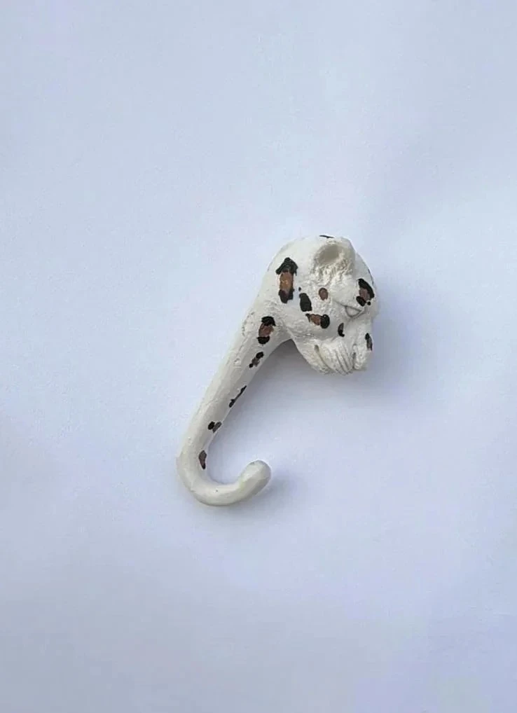 Leopar başlıklı duvar askısı