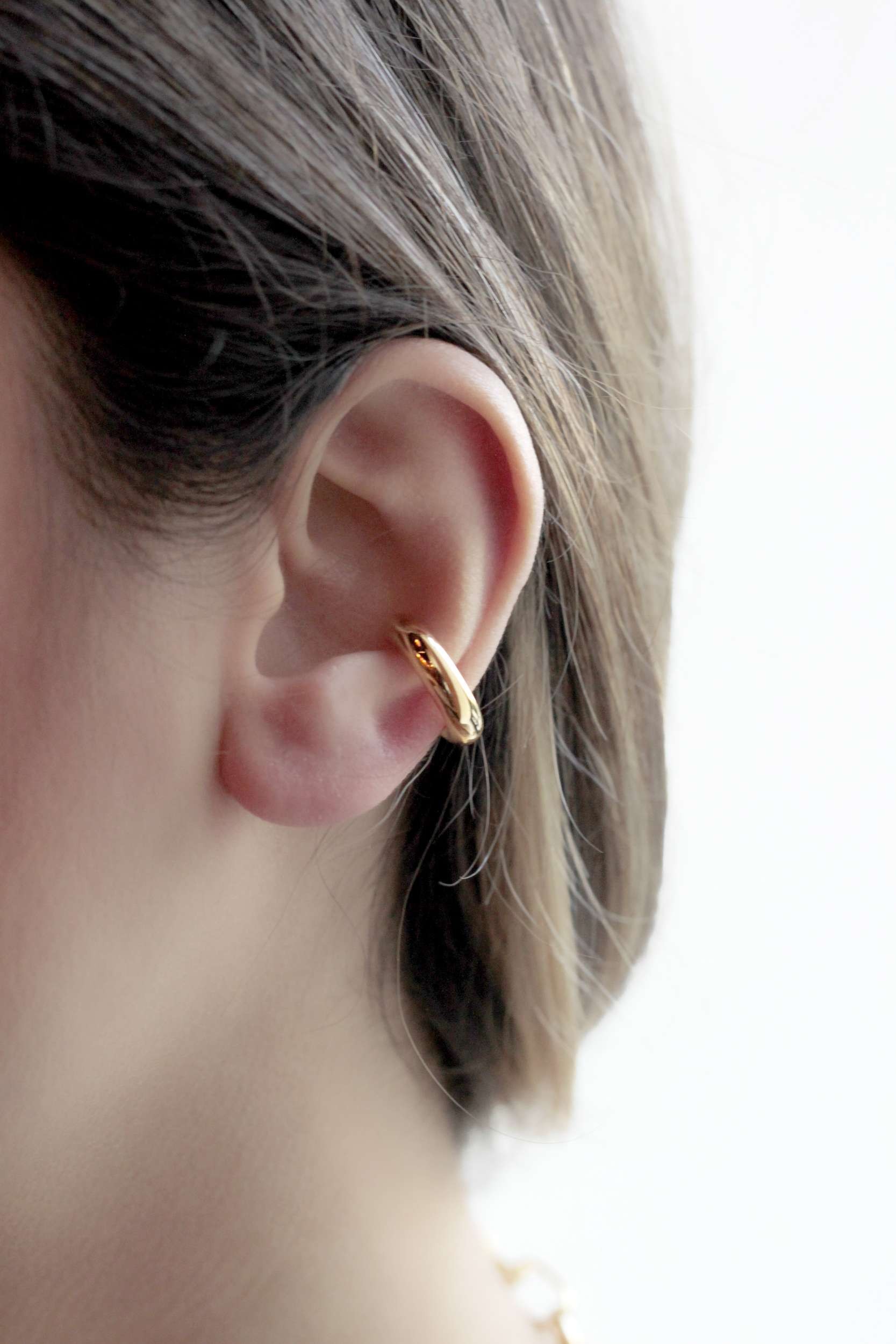 Bold Halka Earcuff