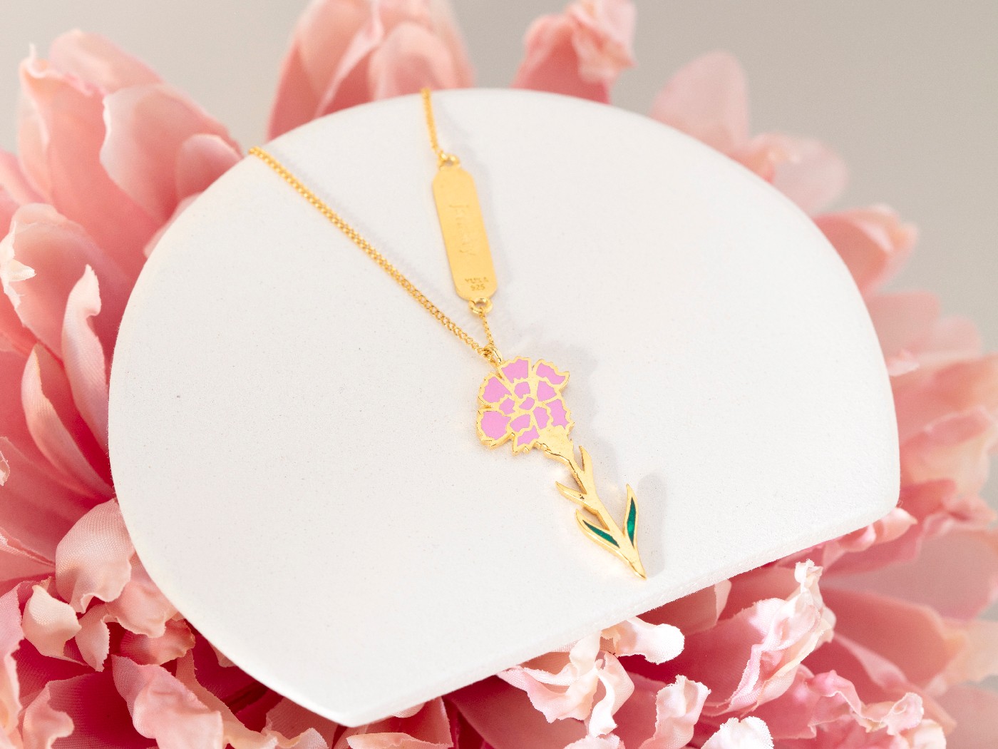 Carnation Necklace