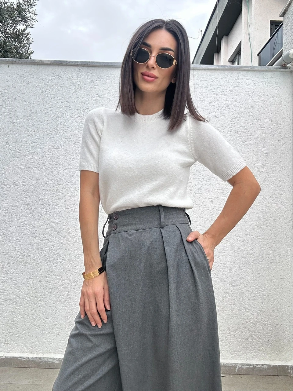 Mini Pullu Yumoş Kısa Kol Triko - Beyaz