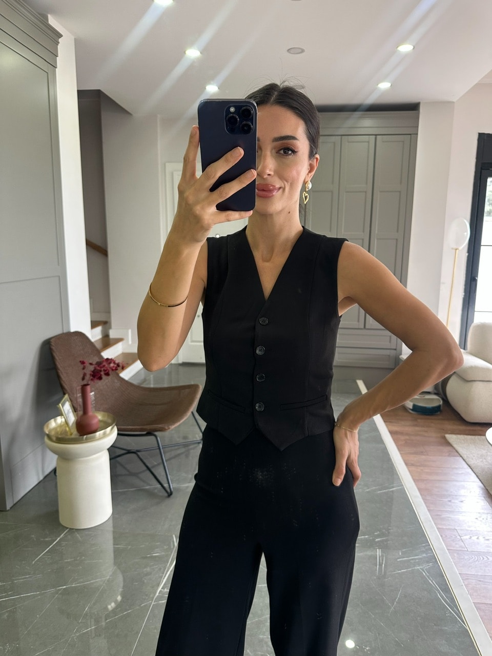 Önden Düğmeli Yelek - Siyah