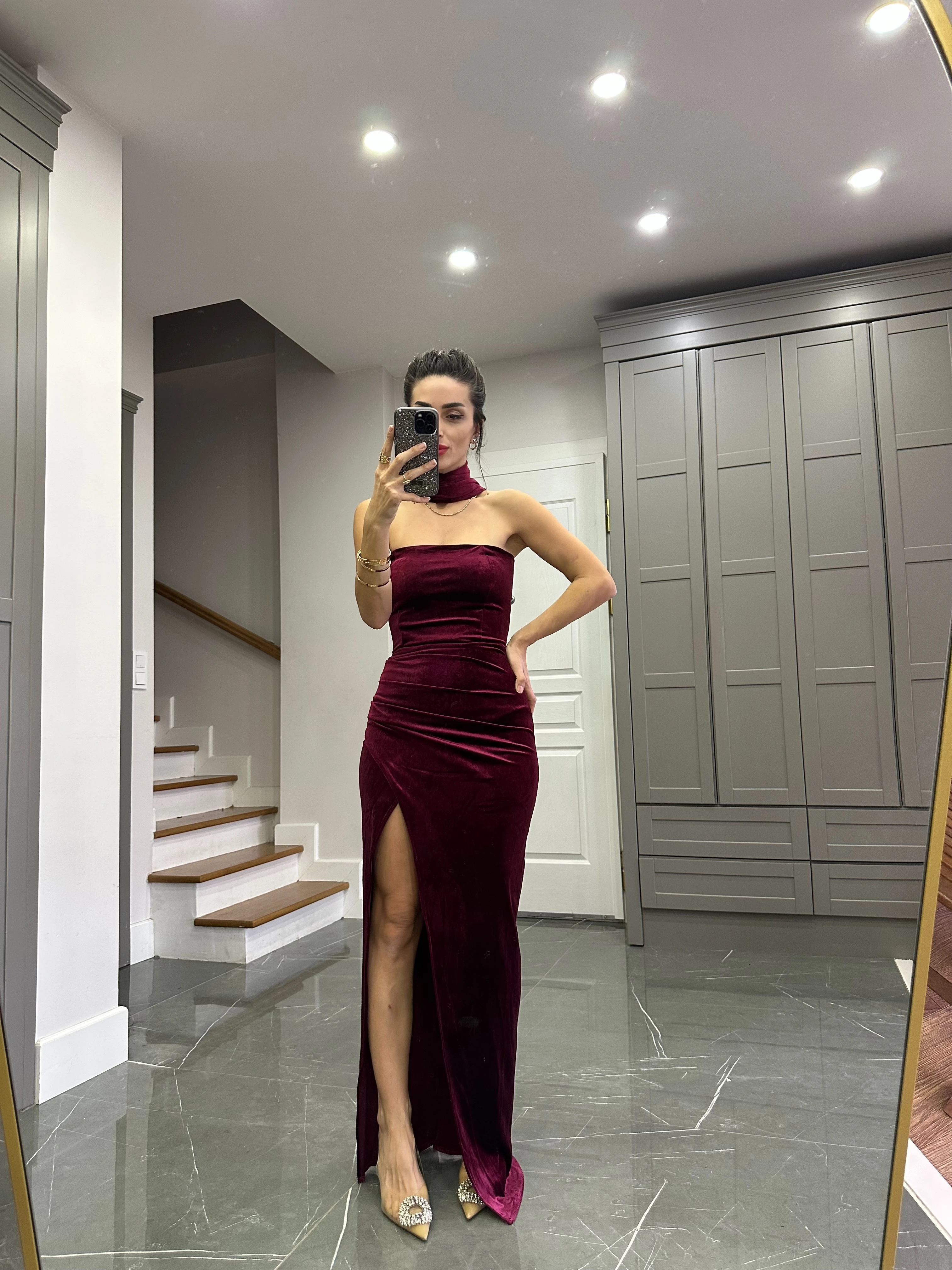 Şal Detaylı Kadife Yırtmaçlı Elbise - Bordo