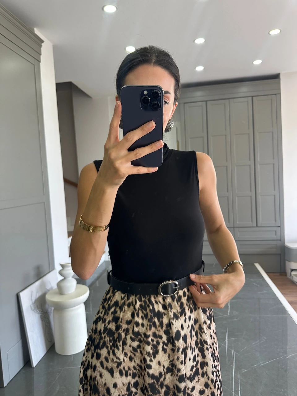 Eteği Leopar Kemerli Elbise