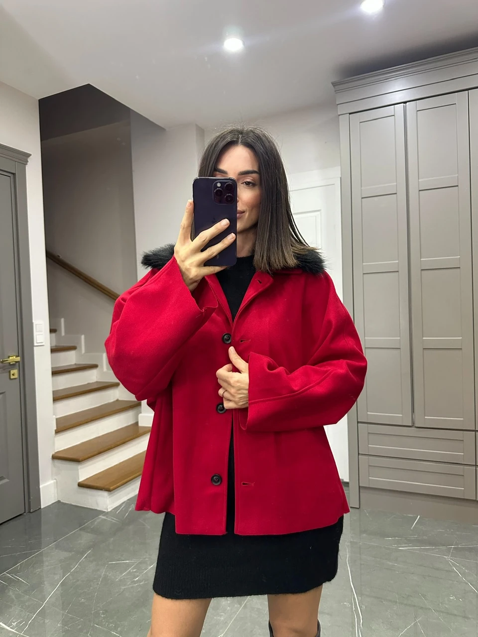 Zr Model Yakası Kürklü Ceket  - Kırmızı