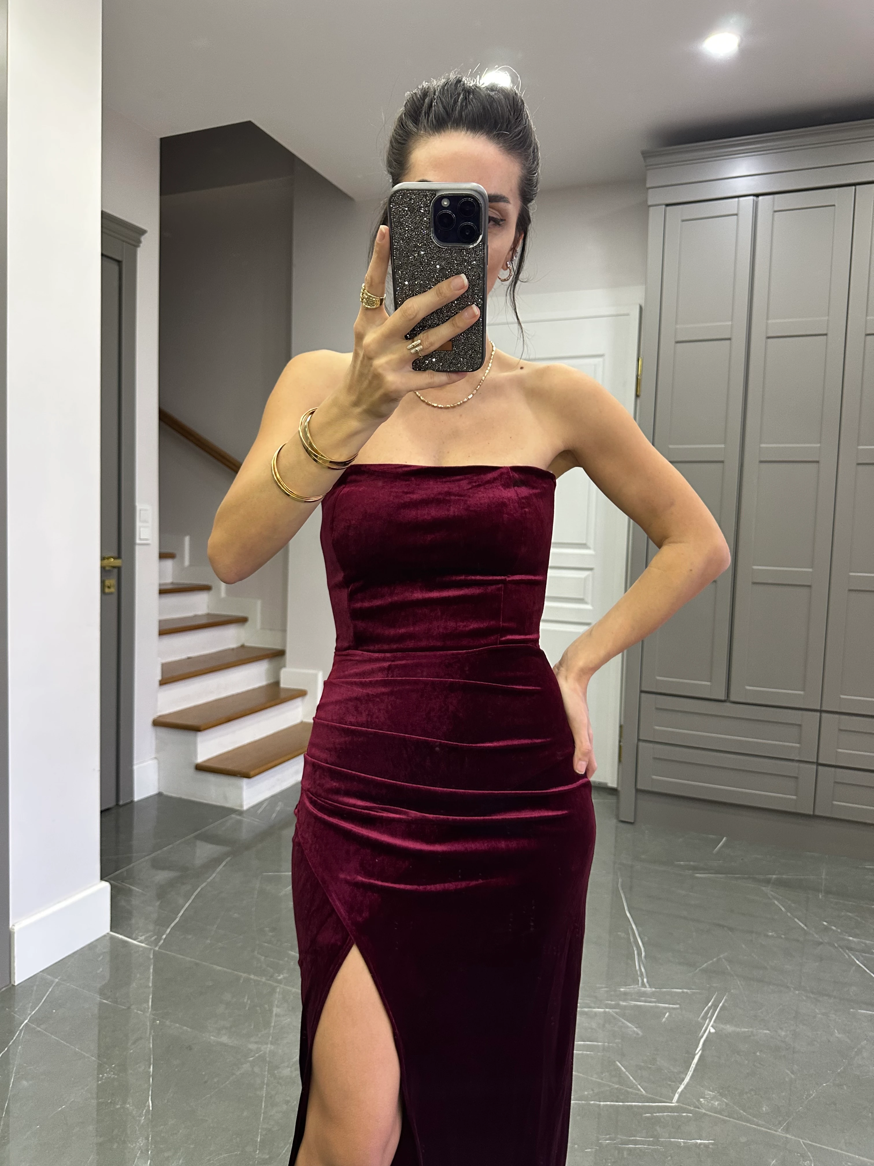 Şal Detaylı Kadife Yırtmaçlı Elbise