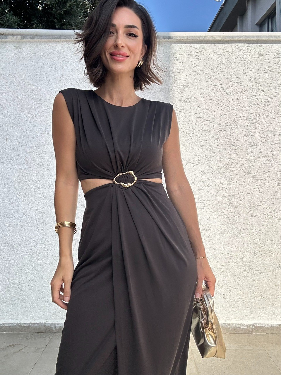 Beli Tokalı Dekolteli Elbise