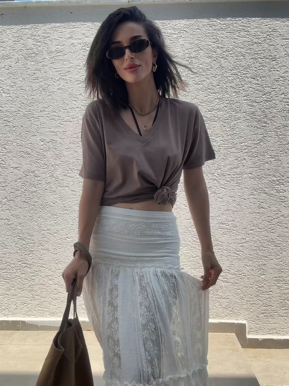 V Yaka Tişort