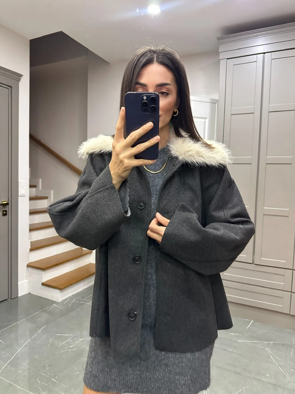 Zr Model Yakası Kürklü Ceket  - Antrasit