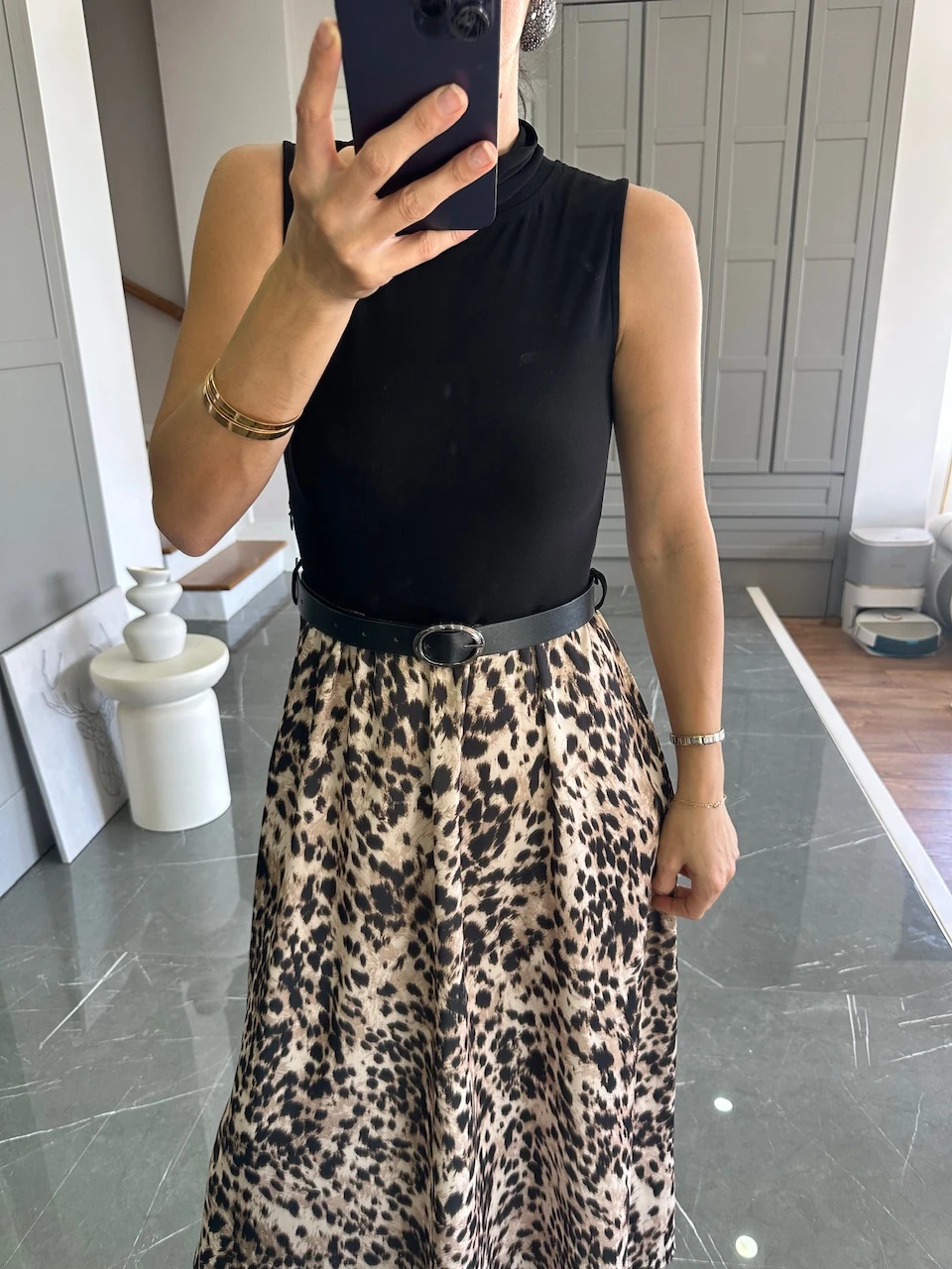 Eteği Leopar Kemerli Elbise